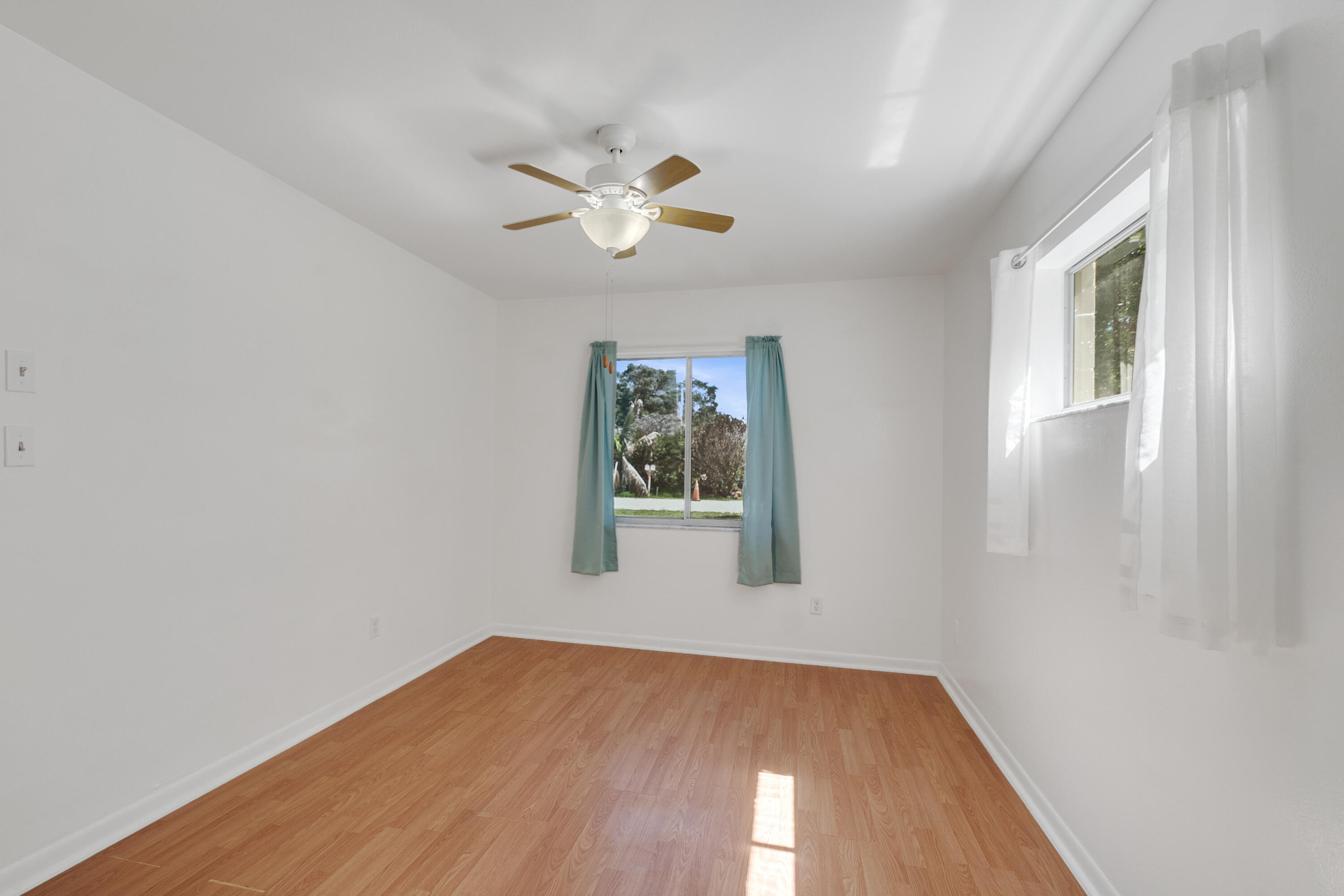 PINE TREE PARK UNIT NO 4 - Residential