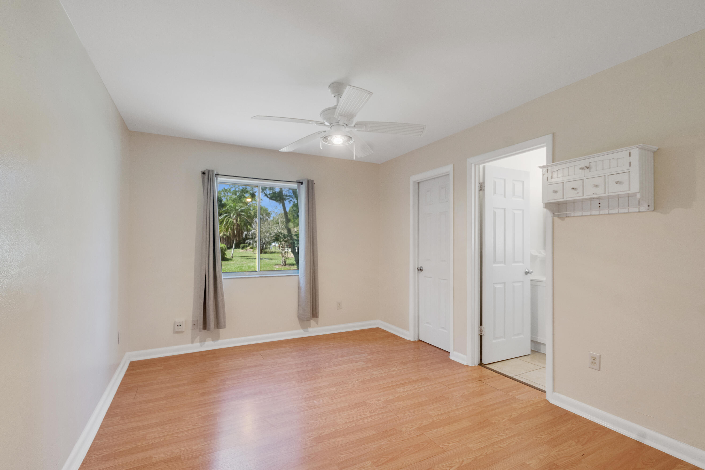 PINE TREE PARK UNIT NO 4 - Residential