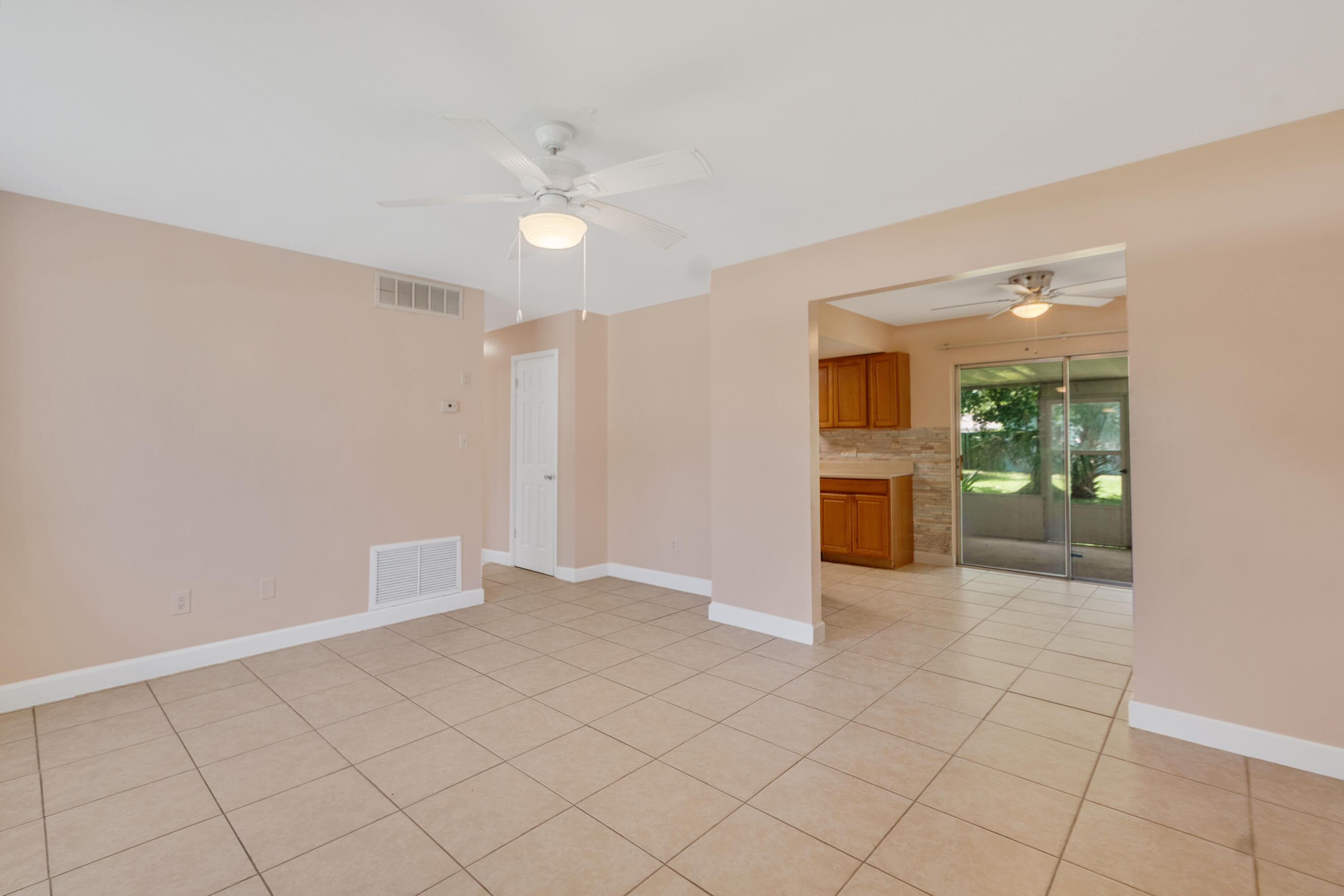 PINE TREE PARK UNIT NO 4 - Residential