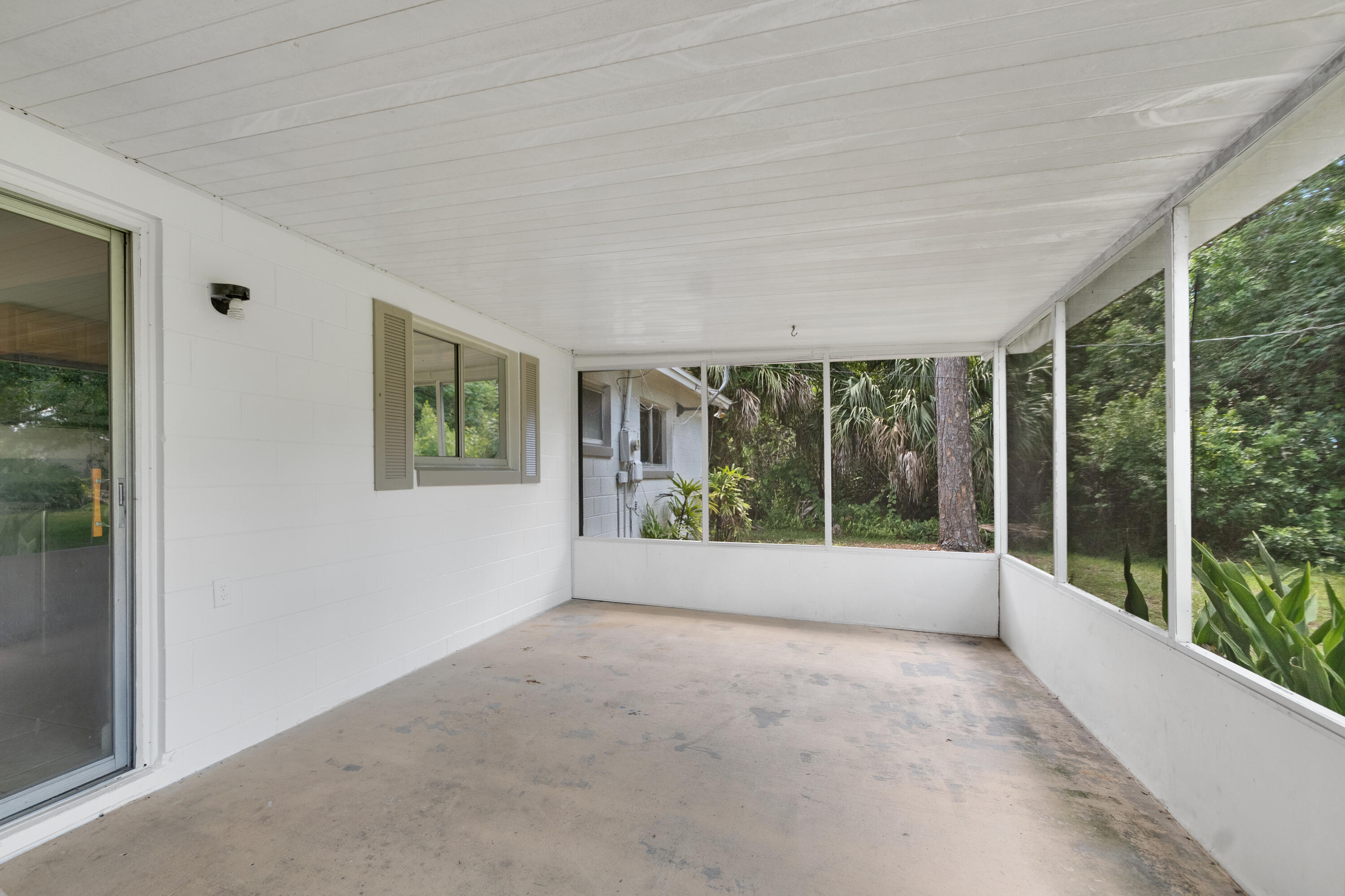 PINE TREE PARK UNIT NO 4 - Residential