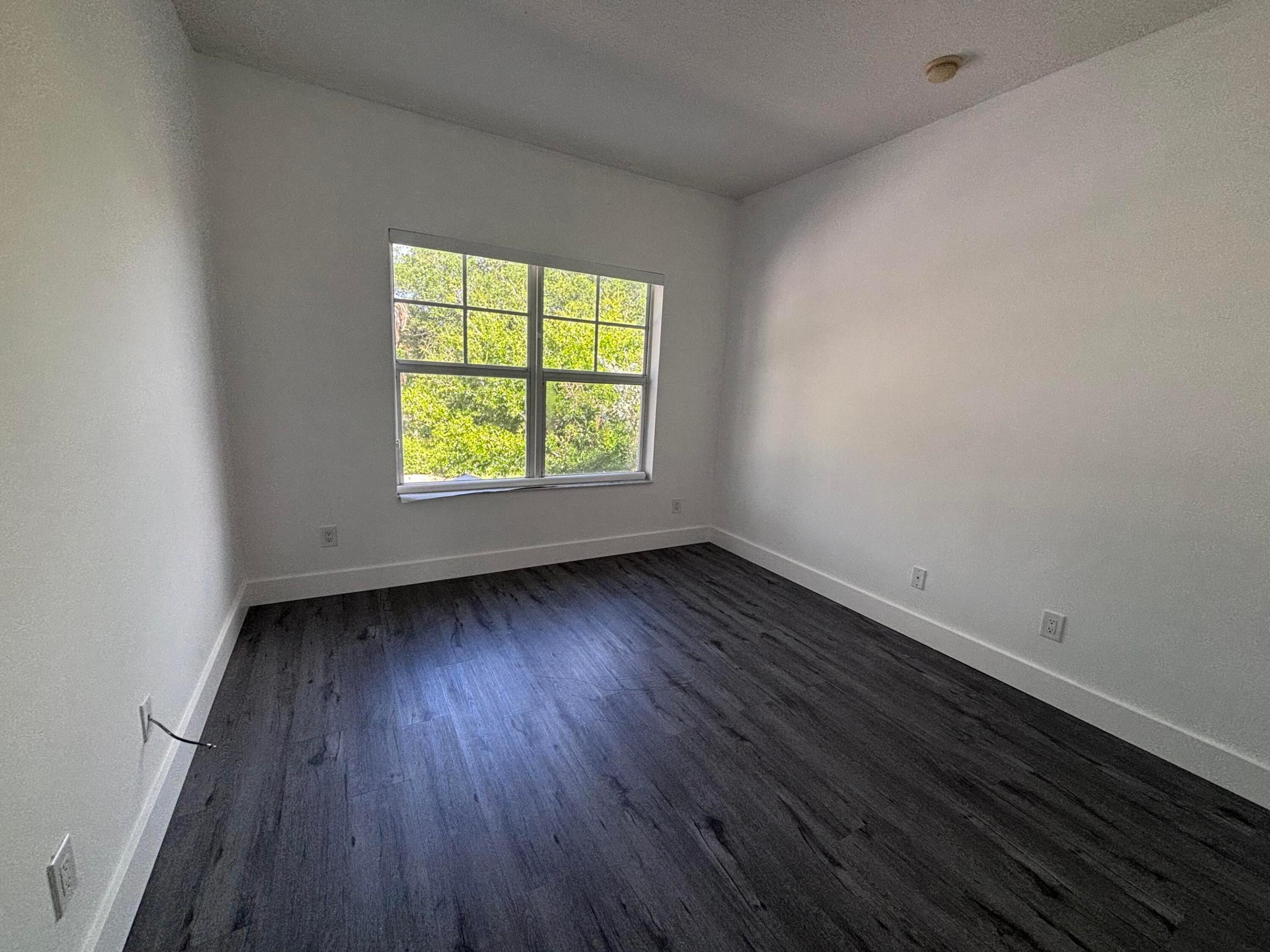 RIVER OAKS - Residential Lease