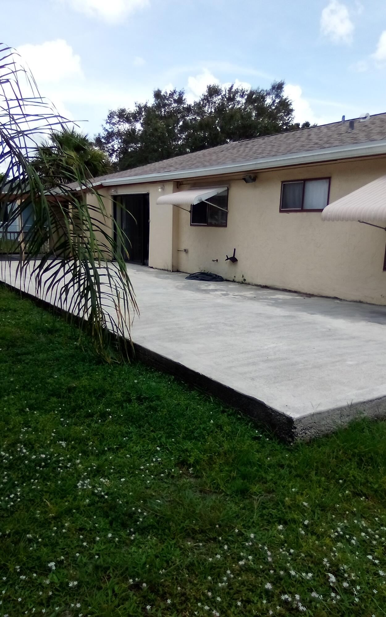 PORT ST LUCIE SECTION 42 1ST REPLAT - Residential