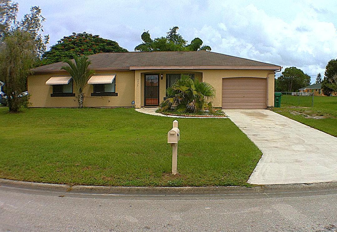PORT ST LUCIE SECTION 42 1ST REPLAT - Residential
