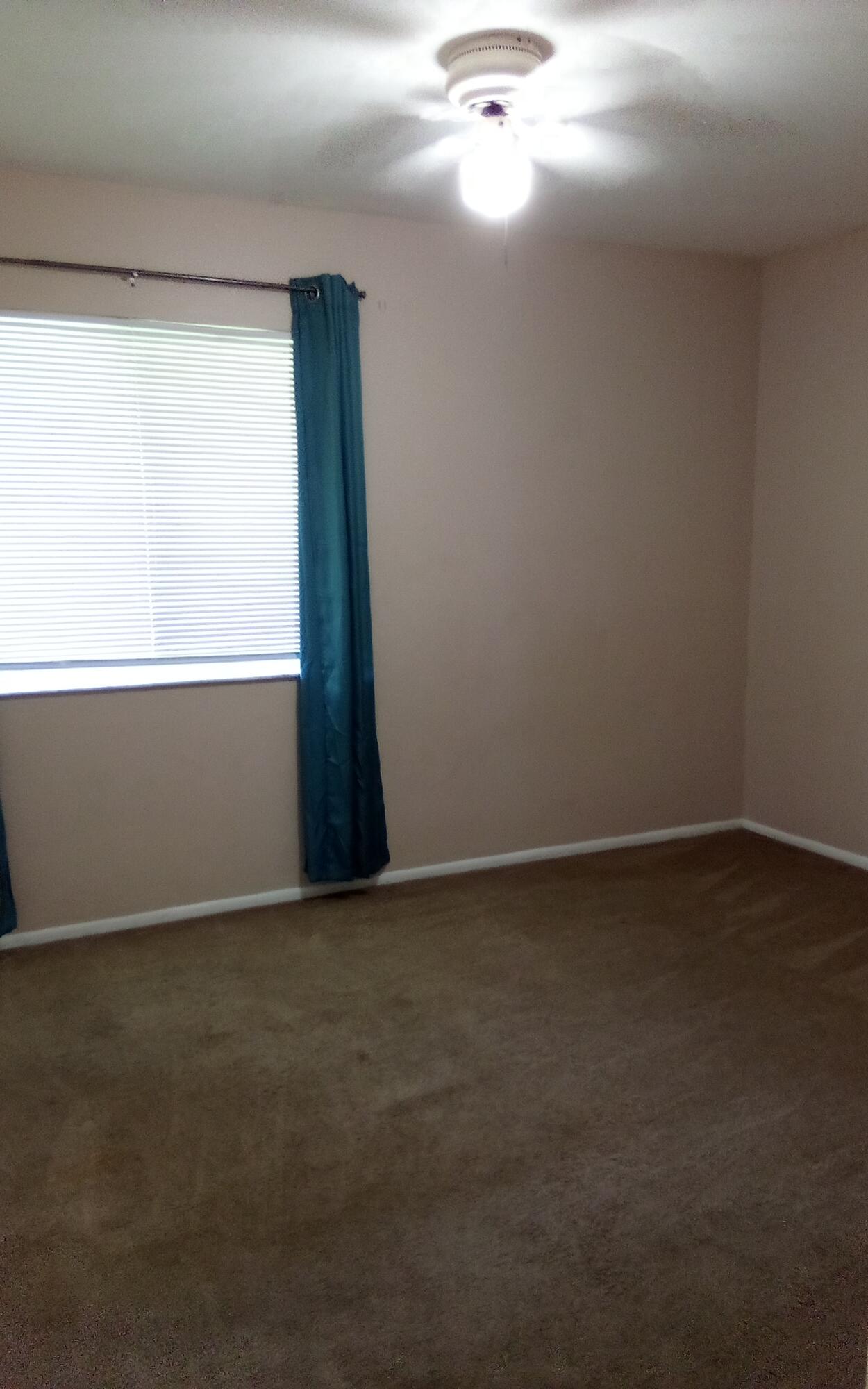 PORT ST LUCIE SECTION 42 1ST REPLAT - Residential