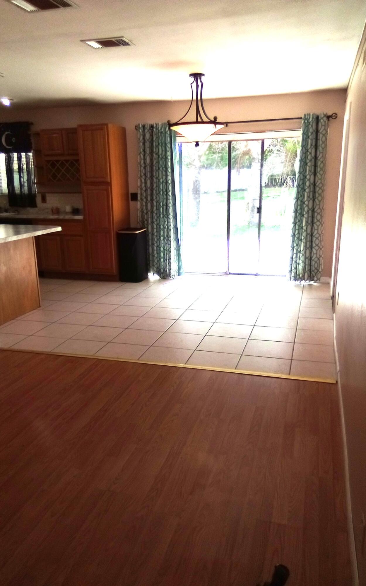 PORT ST LUCIE SECTION 42 1ST REPLAT - Residential