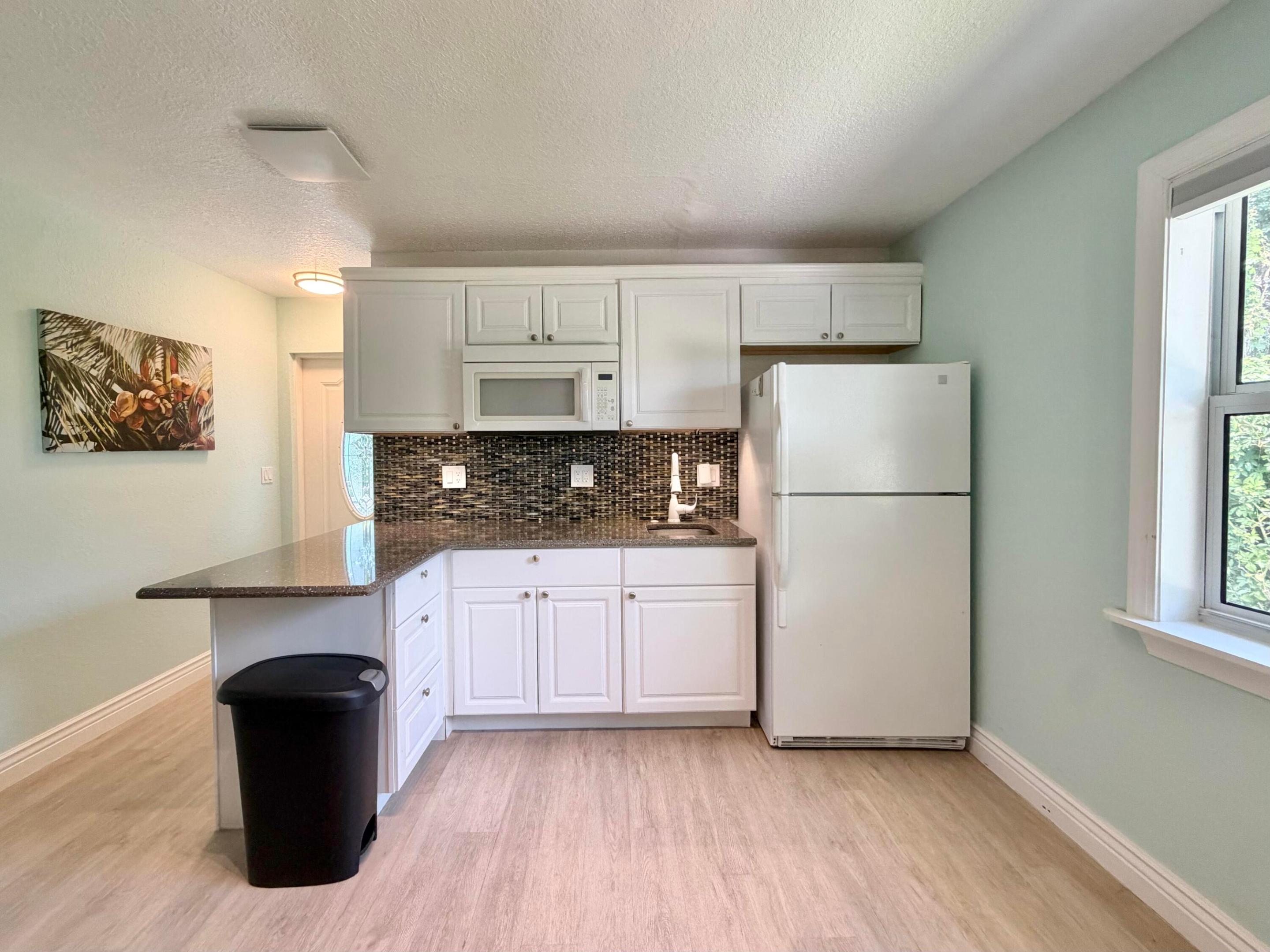 NORTH PALM BEACH HEIGHTS - Residential Lease