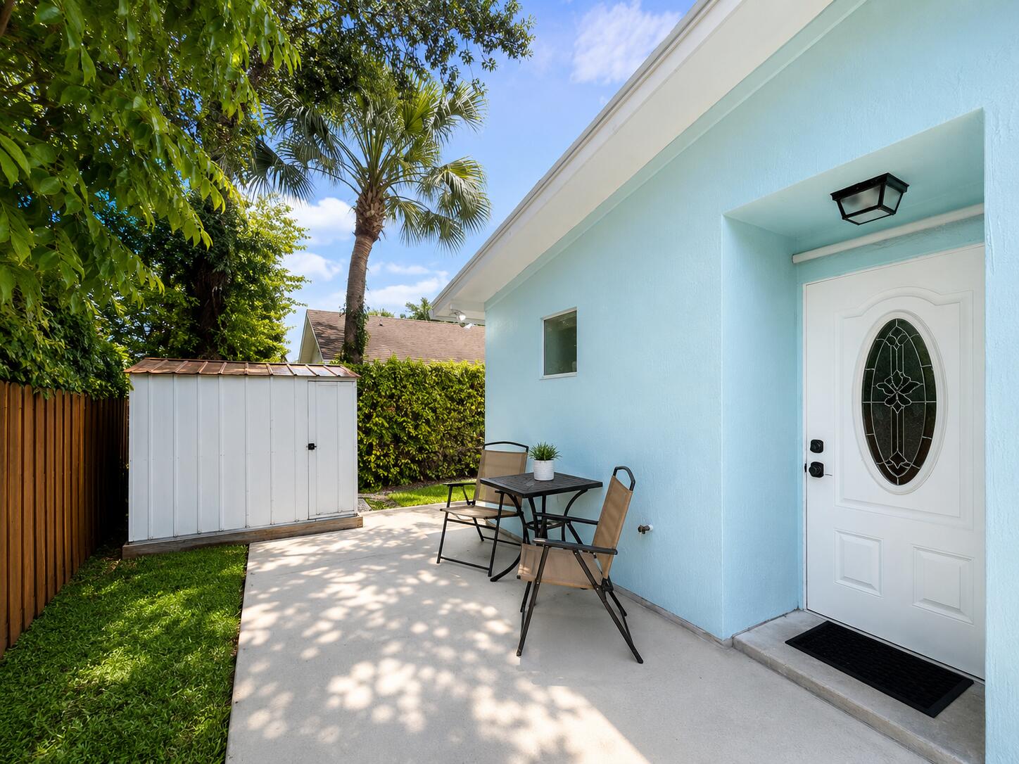 NORTH PALM BEACH HEIGHTS - Residential Lease