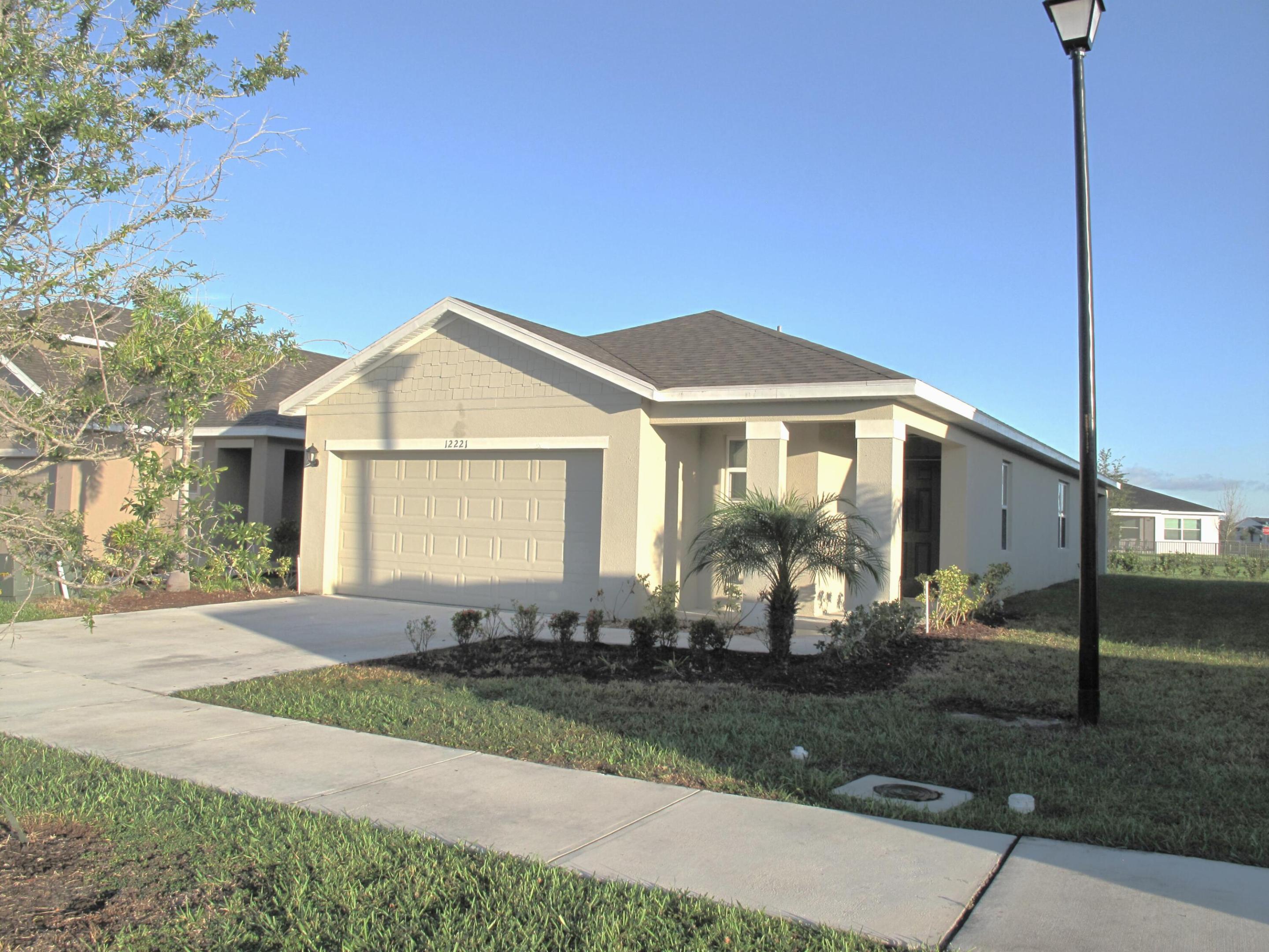 VERANO SOUTH PUD 1 - POD G - PLAT NO. 1 - Residential Lease