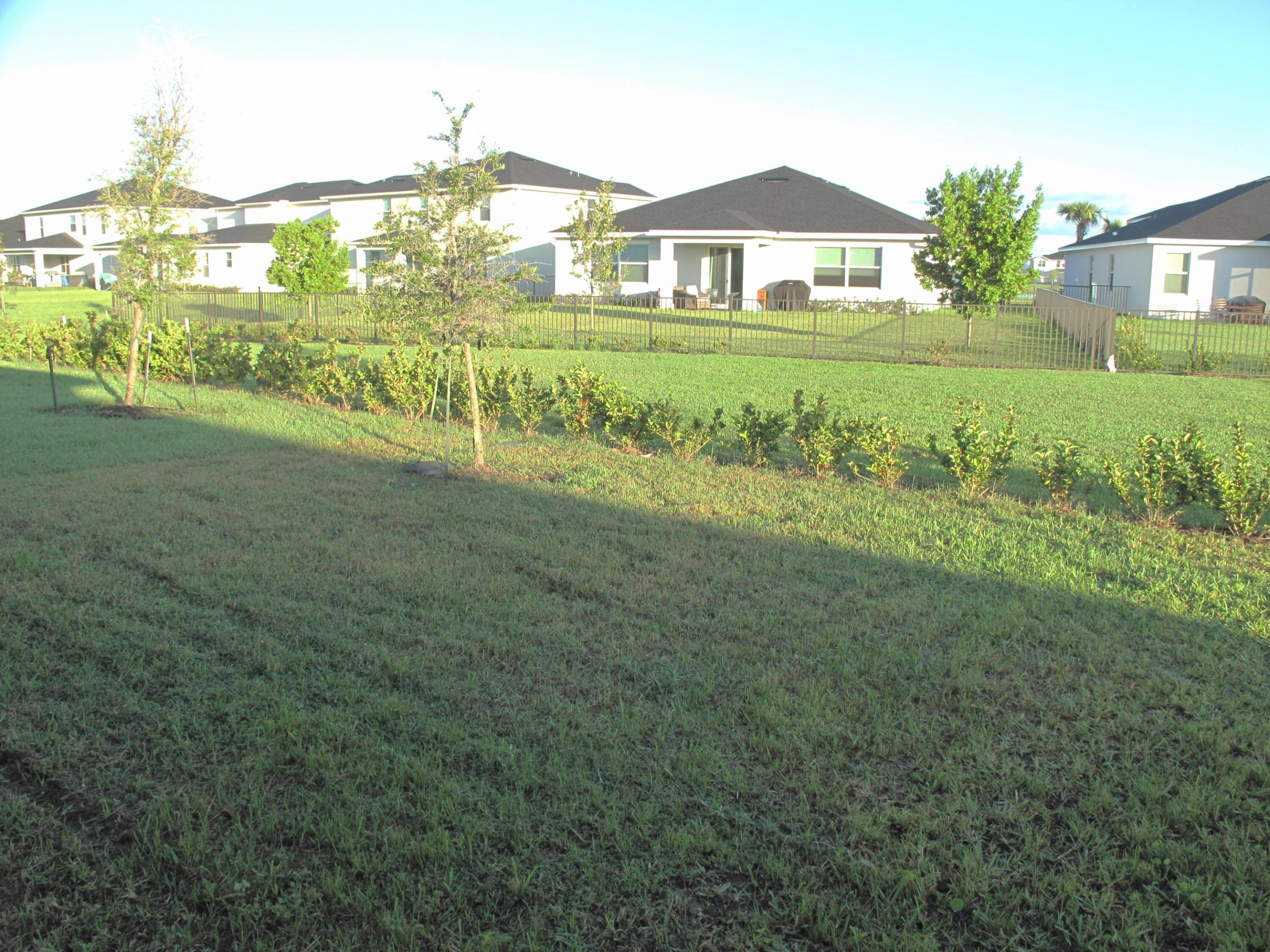 VERANO SOUTH PUD 1 - POD G - PLAT NO. 1 - Residential Lease