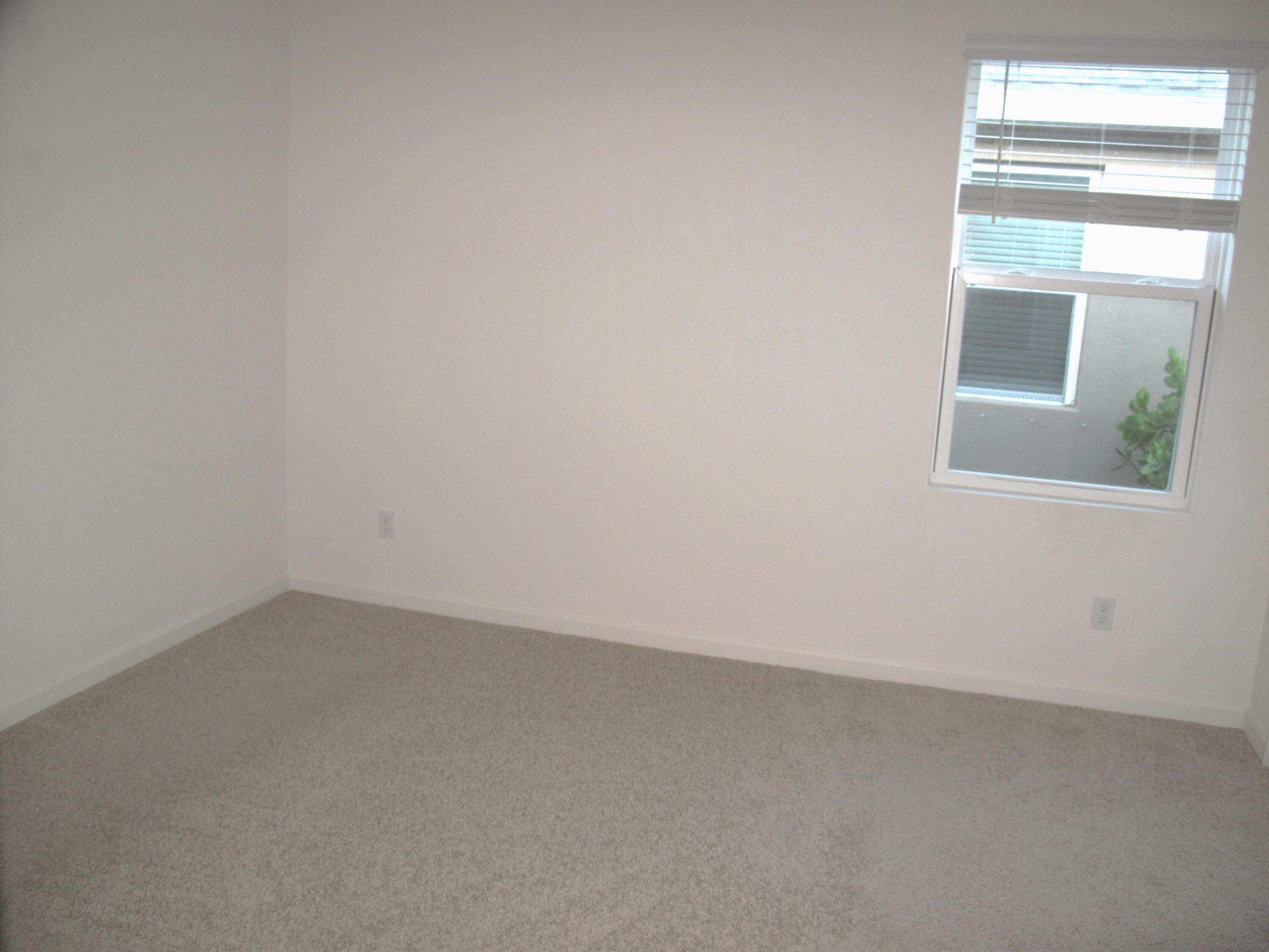 VERANO SOUTH PUD 1 - POD G - PLAT NO. 1 - Residential Lease