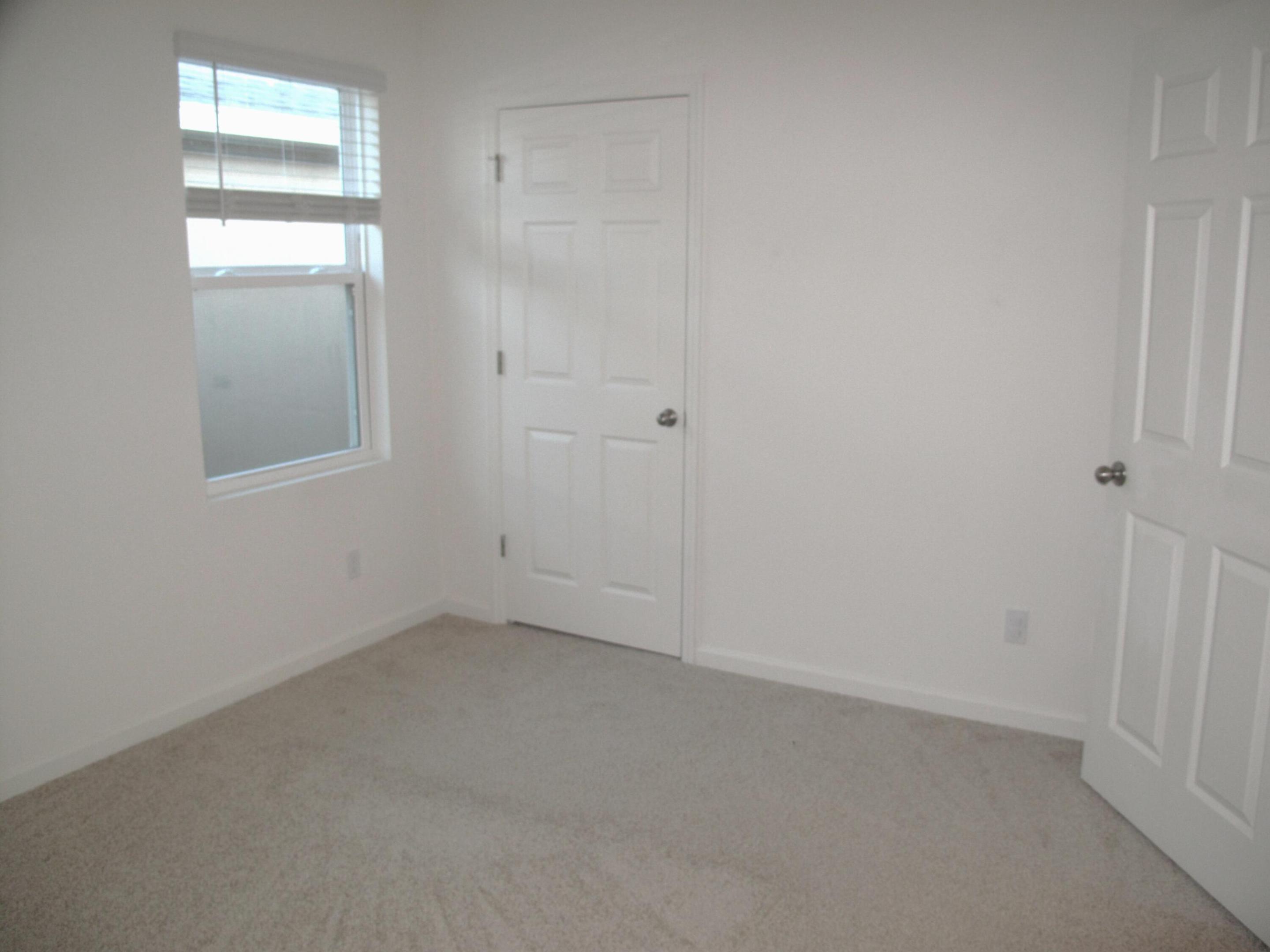 VERANO SOUTH PUD 1 - POD G - PLAT NO. 1 - Residential Lease