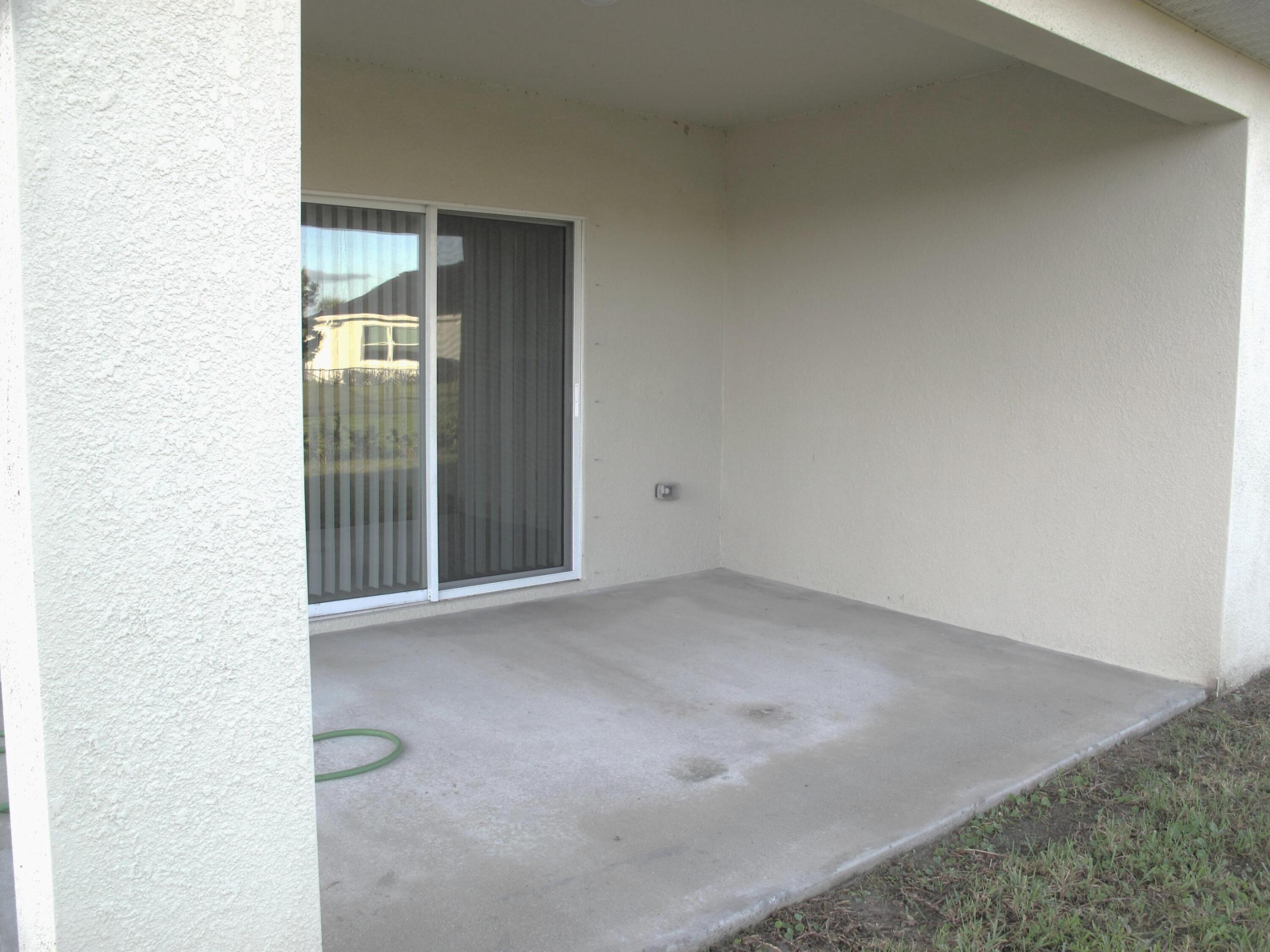 VERANO SOUTH PUD 1 - POD G - PLAT NO. 1 - Residential Lease