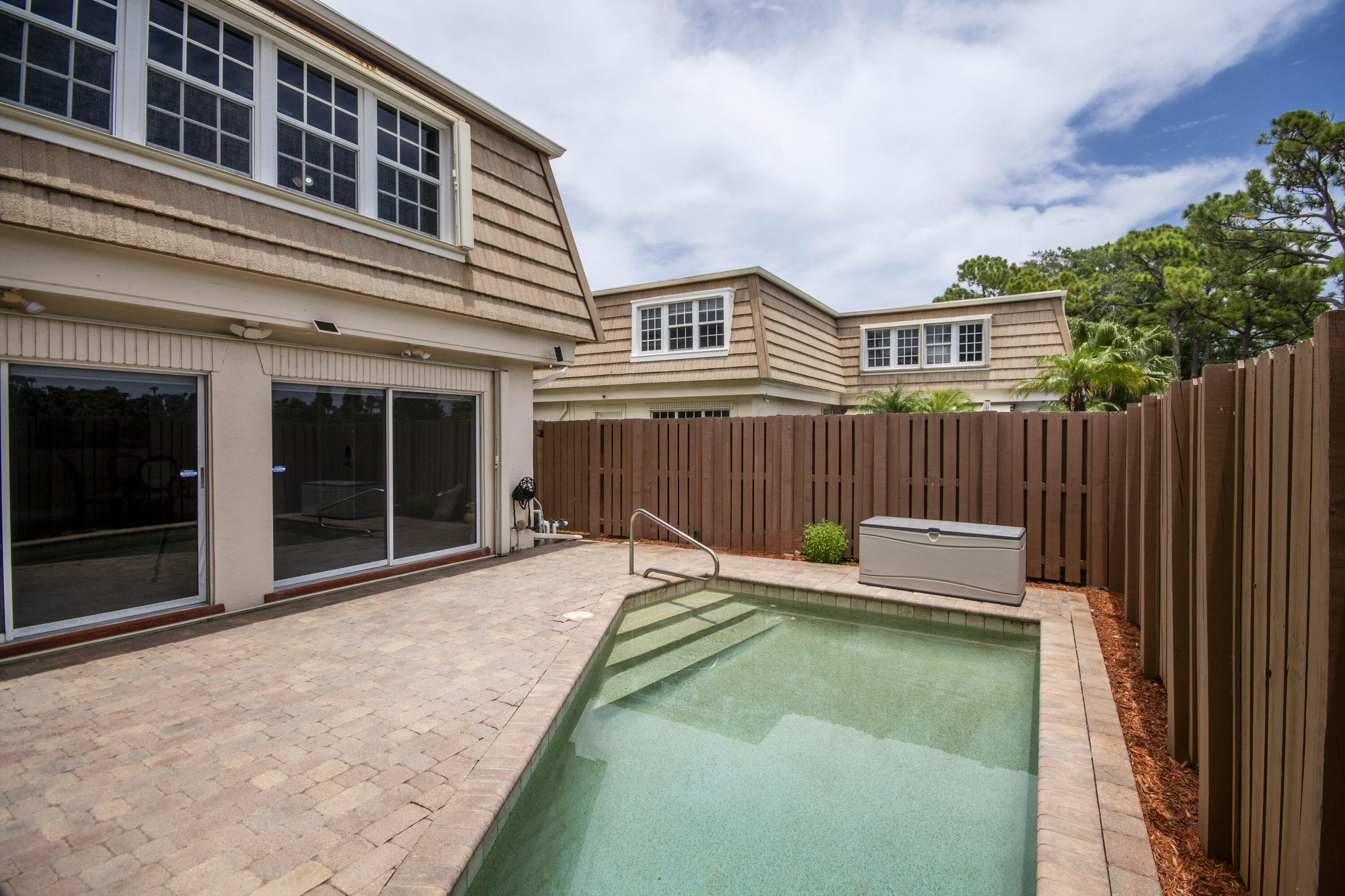 Winchester Courts - Residential