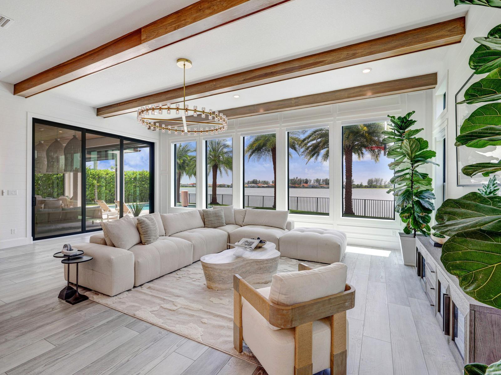 PARKLAND BAY - Residential