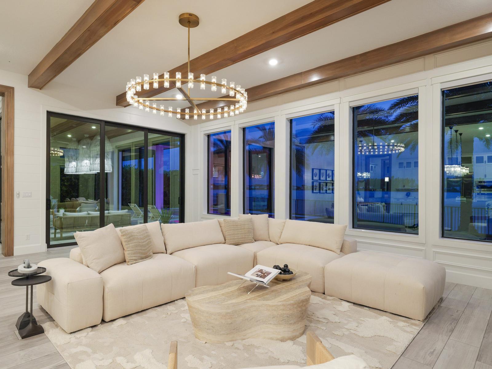 PARKLAND BAY - Residential