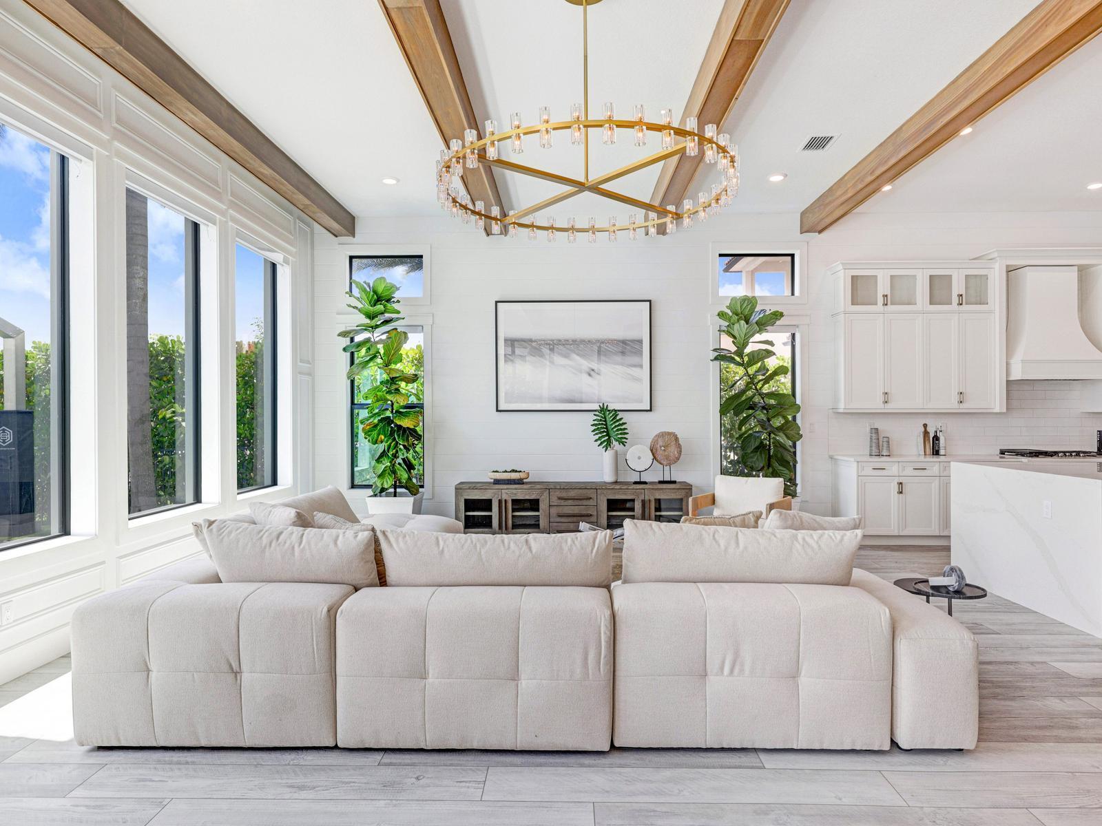 PARKLAND BAY - Residential