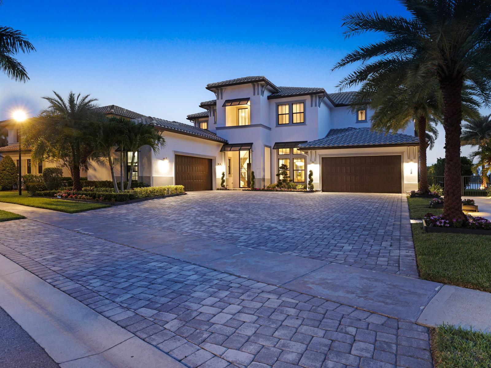 PARKLAND BAY - Residential