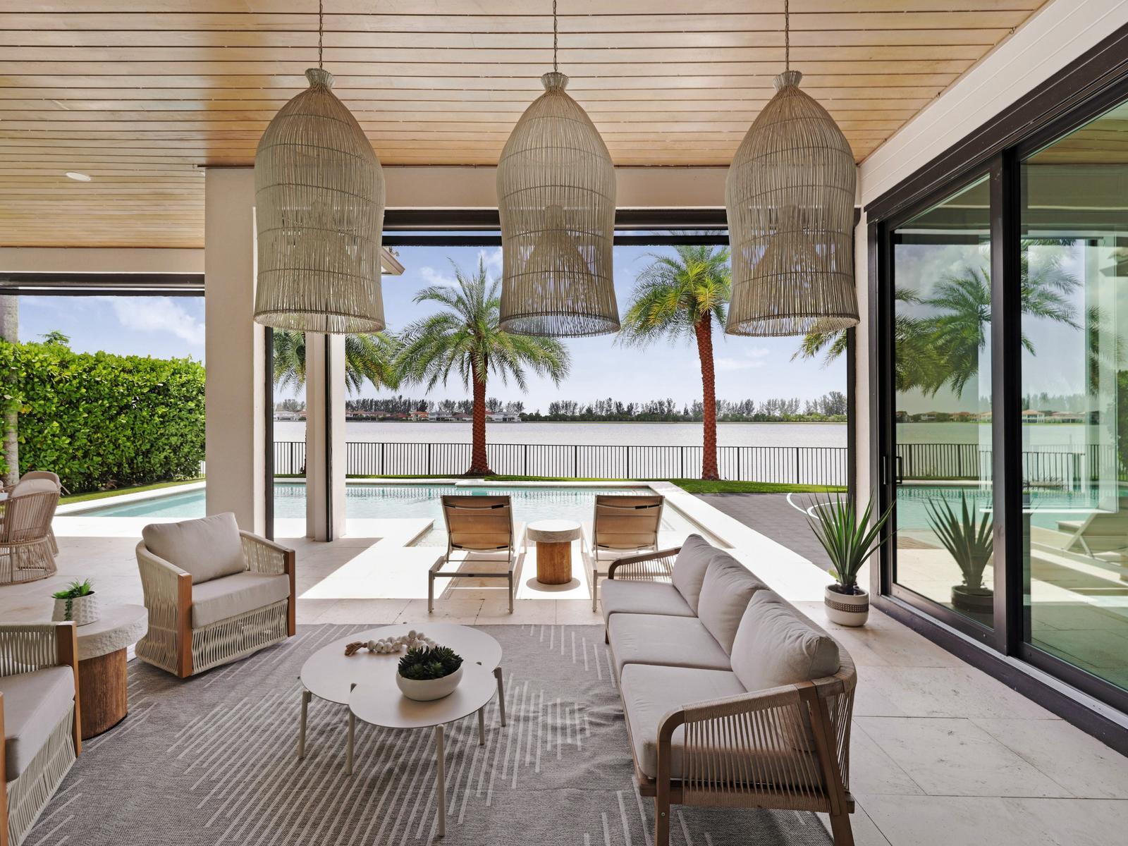 PARKLAND BAY - Residential