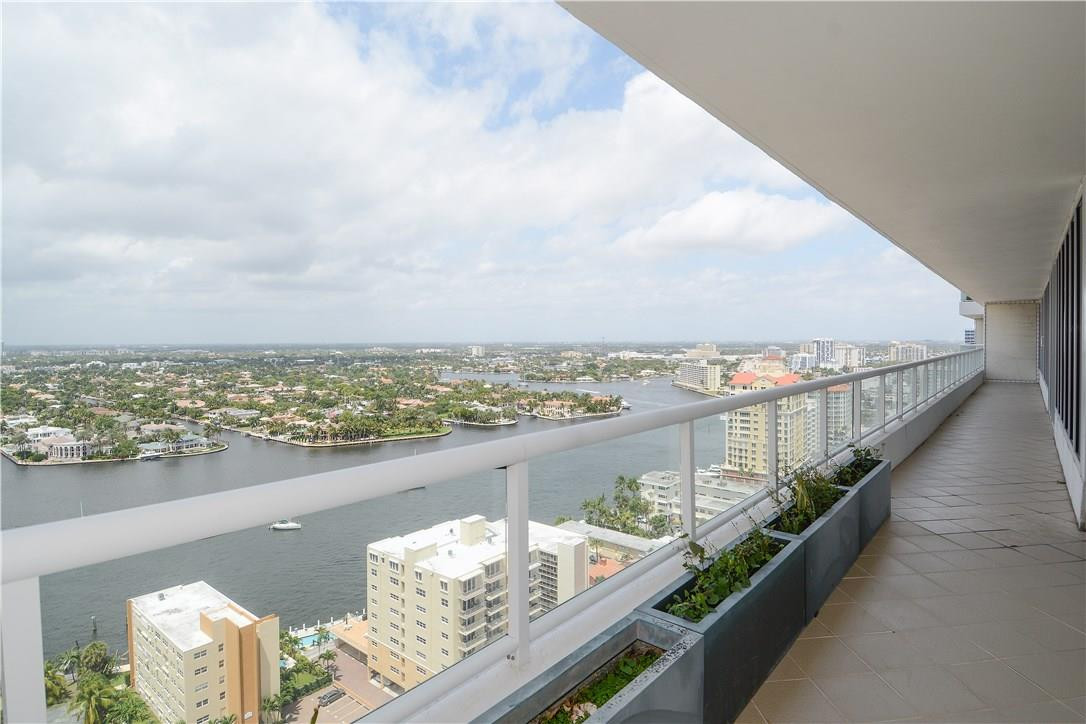 Ritz-Carlton - Residential