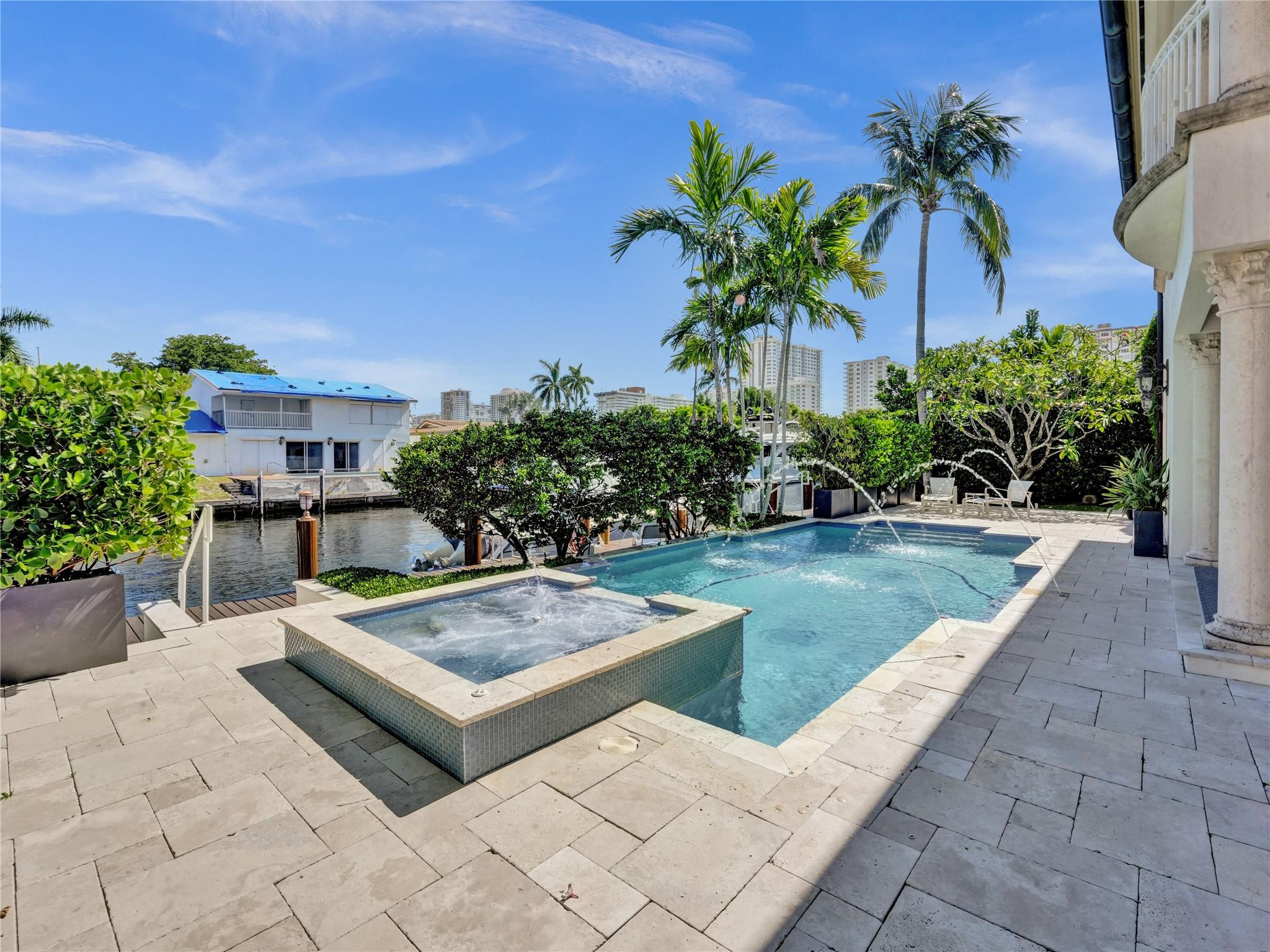 Bermuda-Riviera - Residential
