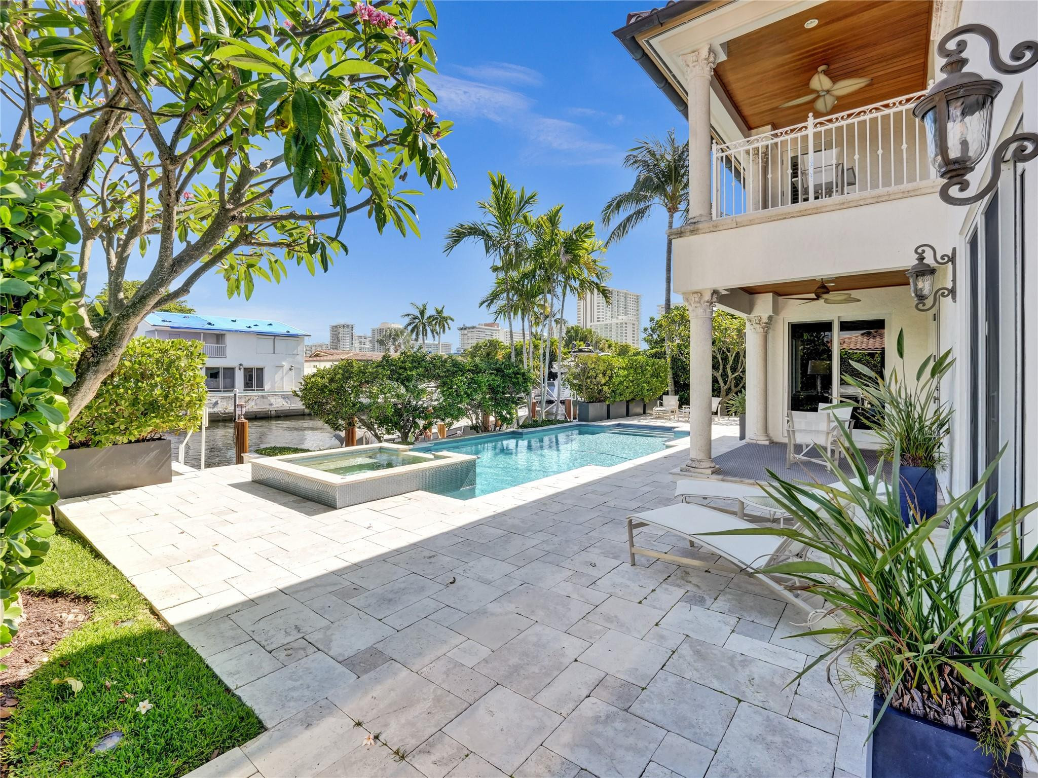 Bermuda-Riviera - Residential