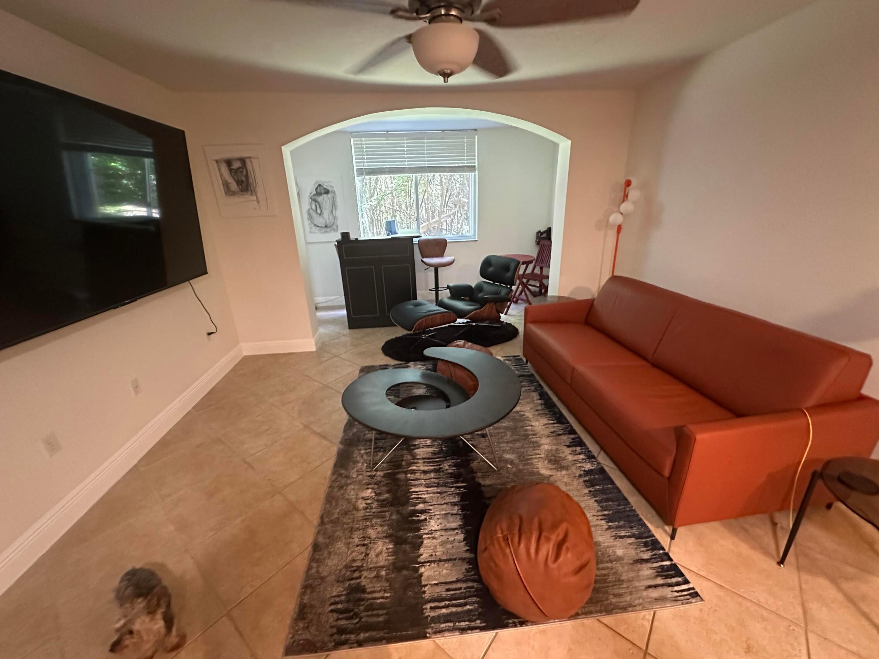 HYPOLUXOS MARINERS CAY CONDO - Residential