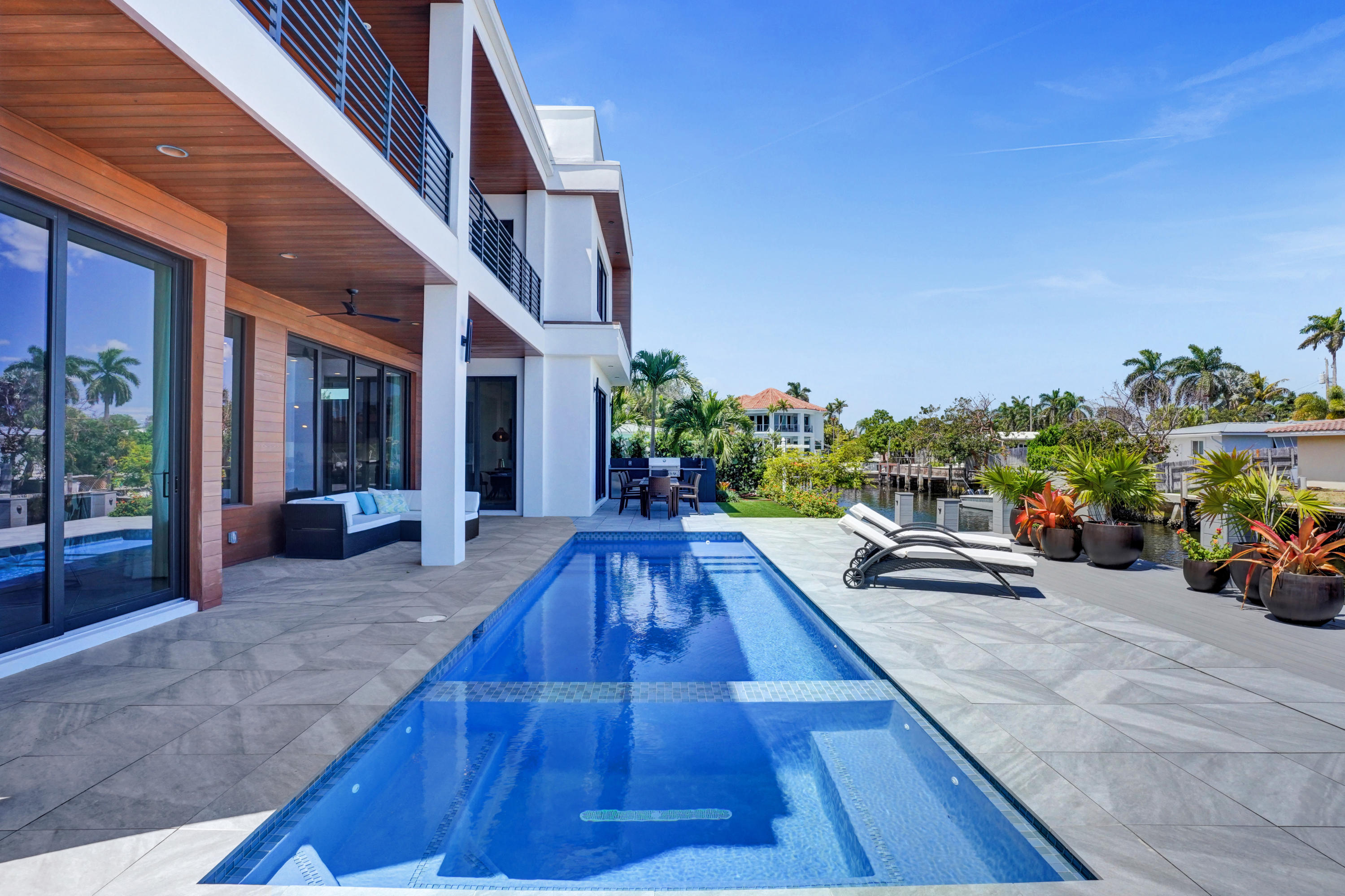 BOCA HARBOUR 5TH SEC - Residential