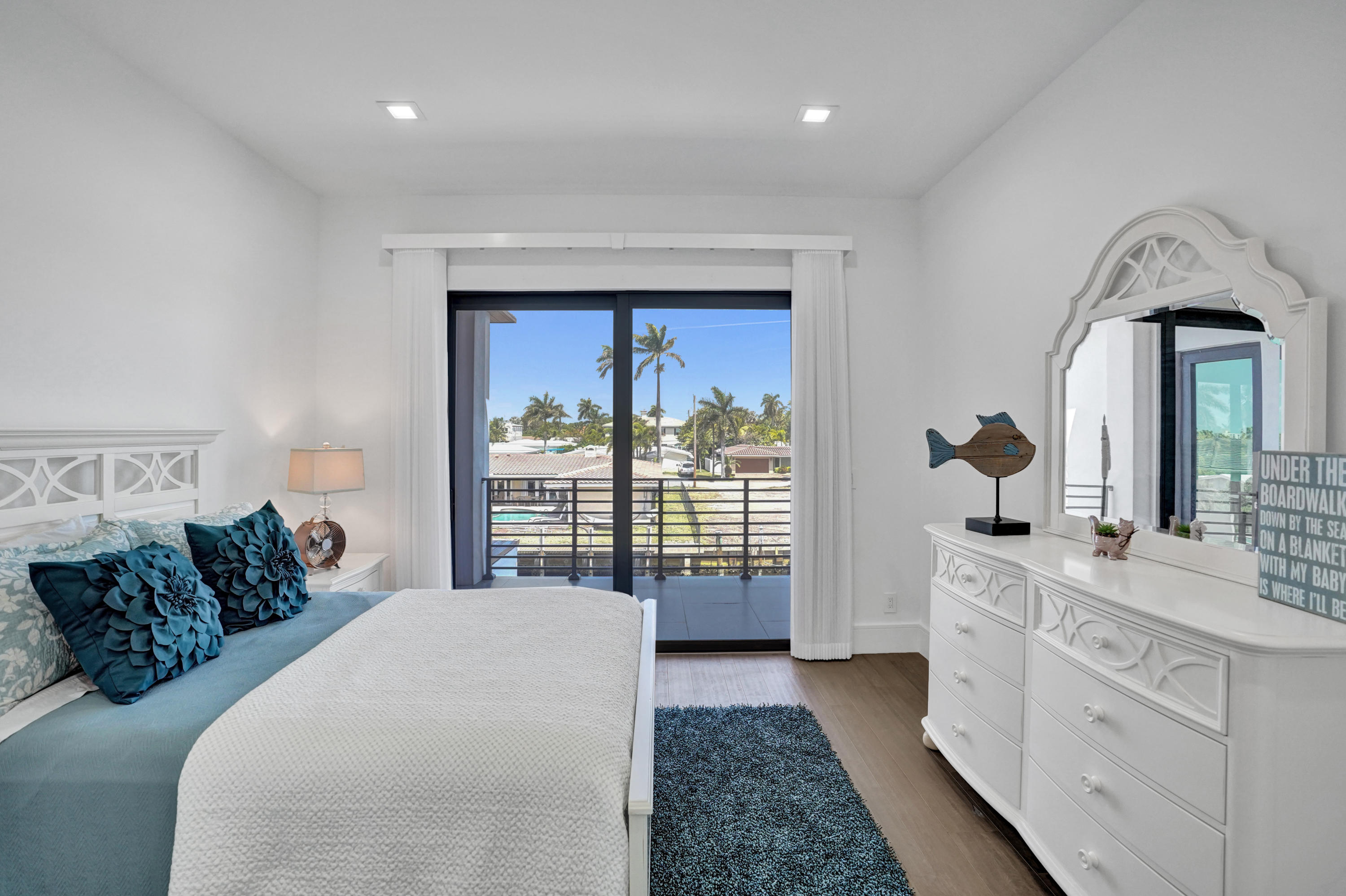 BOCA HARBOUR 5TH SEC - Residential