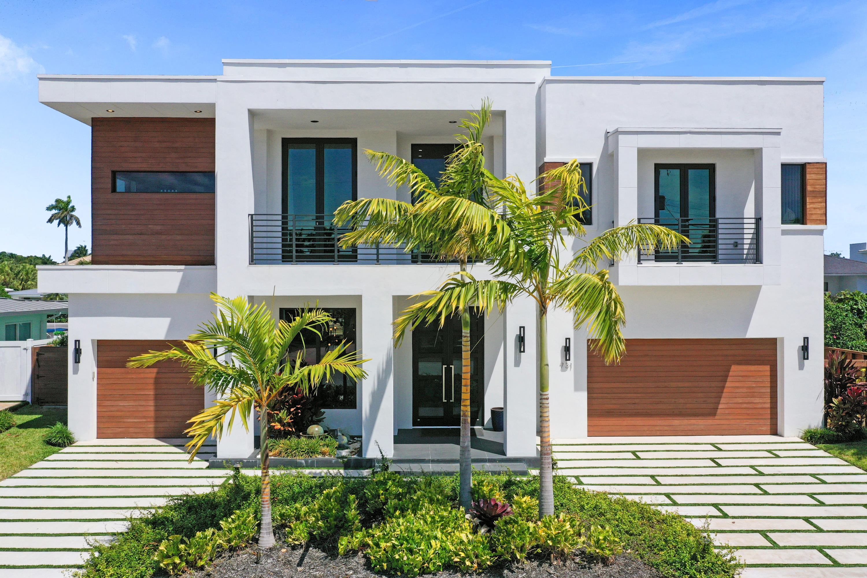 BOCA HARBOUR 5TH SEC - Residential