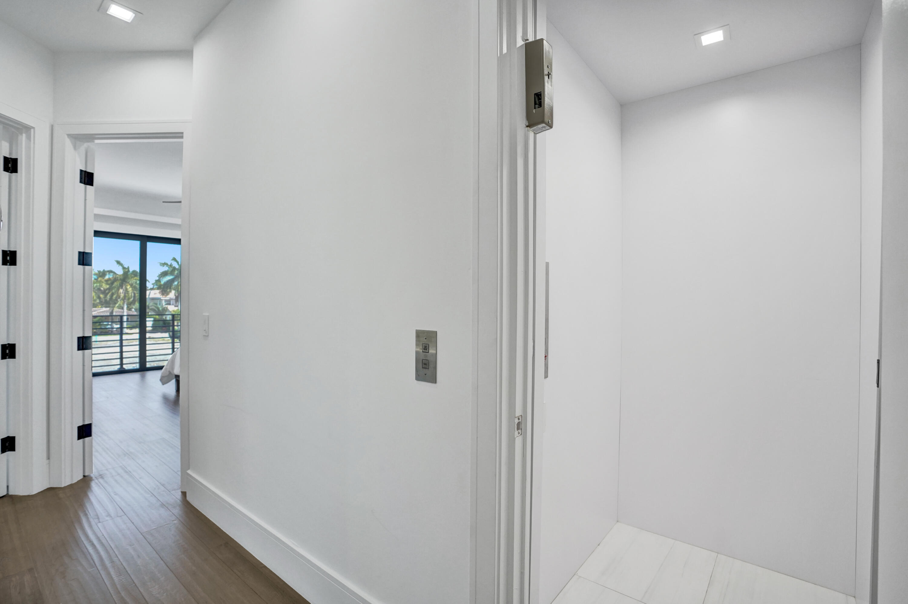 BOCA HARBOUR 5TH SEC - Residential