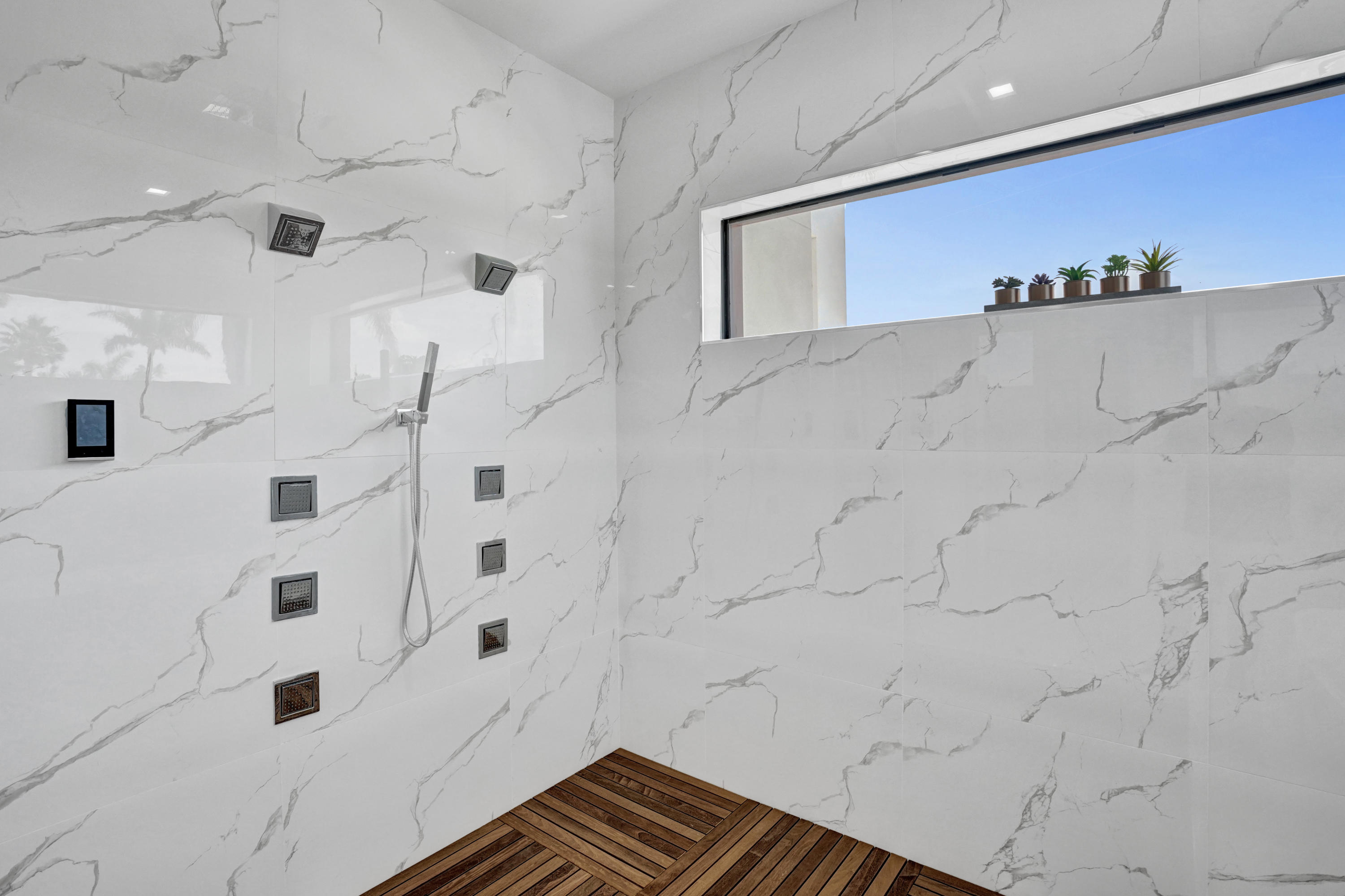 BOCA HARBOUR 5TH SEC - Residential