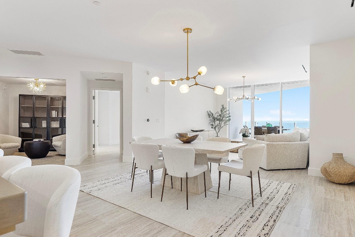 Four Seasons - Residential