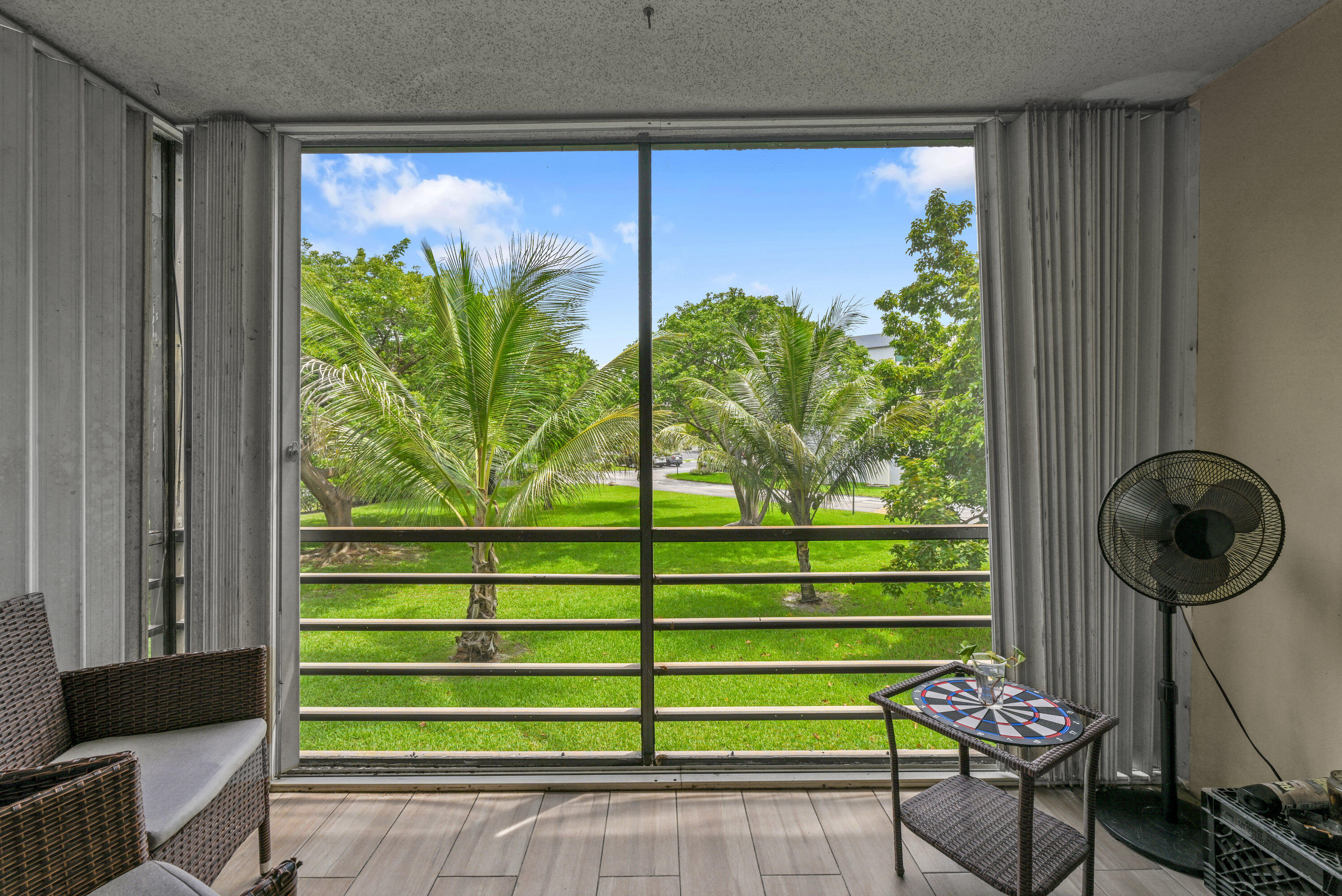 ROYAL PARK CONDO - Residential