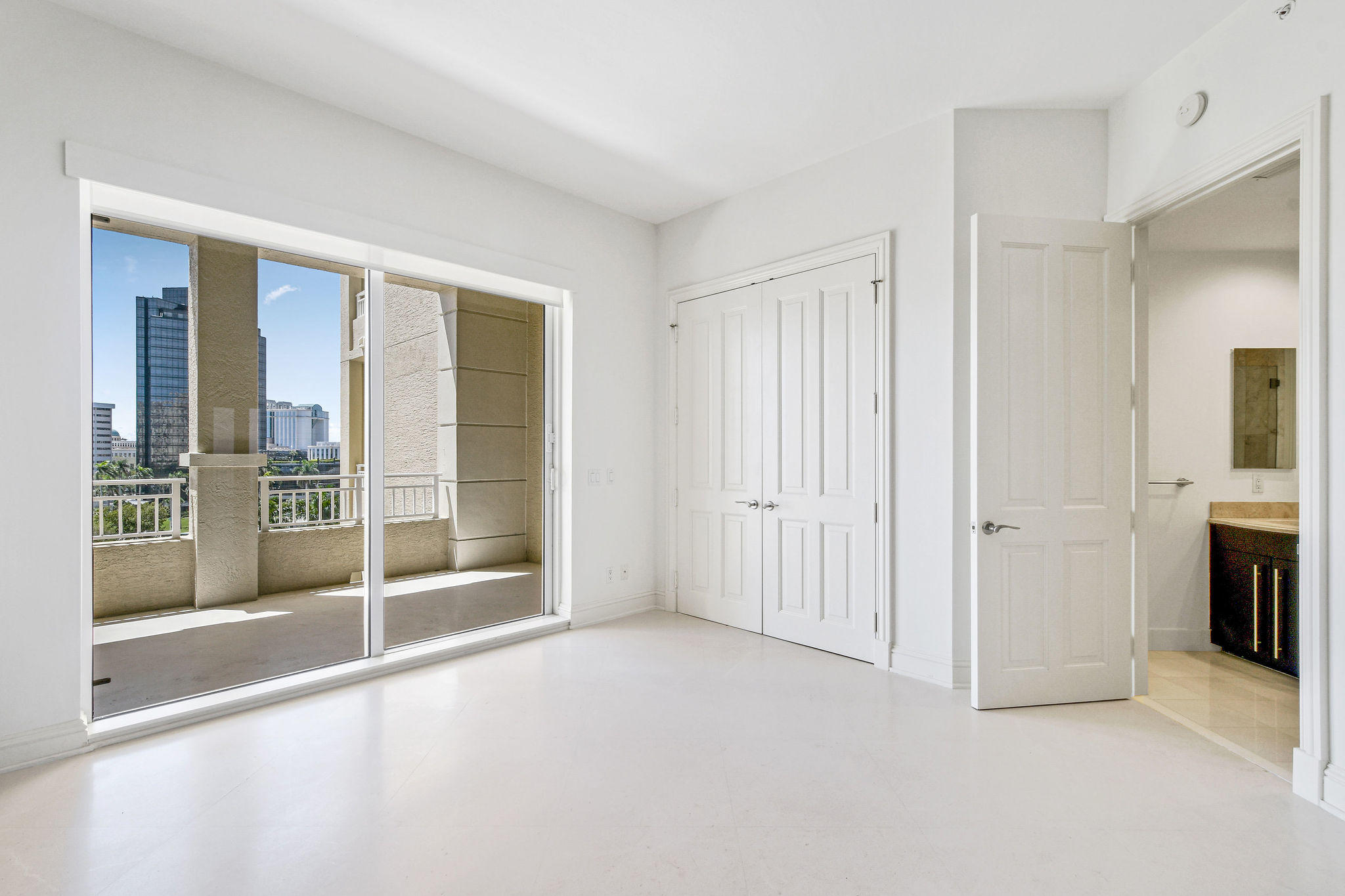 ONE WATERMARK PLACE OF THE PALM BEACHES - Residential
