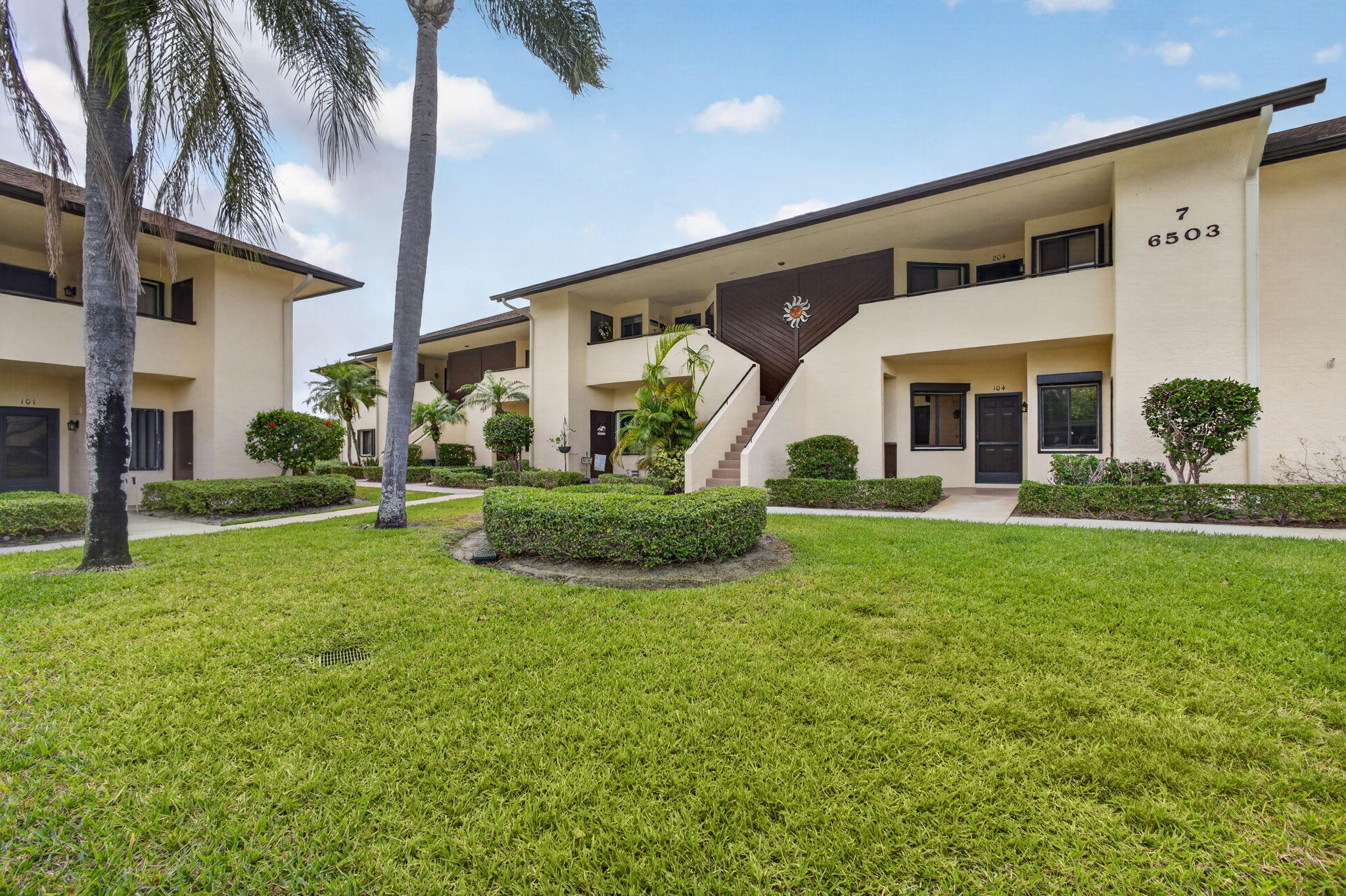 WILLIAMSBURG AT HERITAGE RIDGE CONDO - Residential