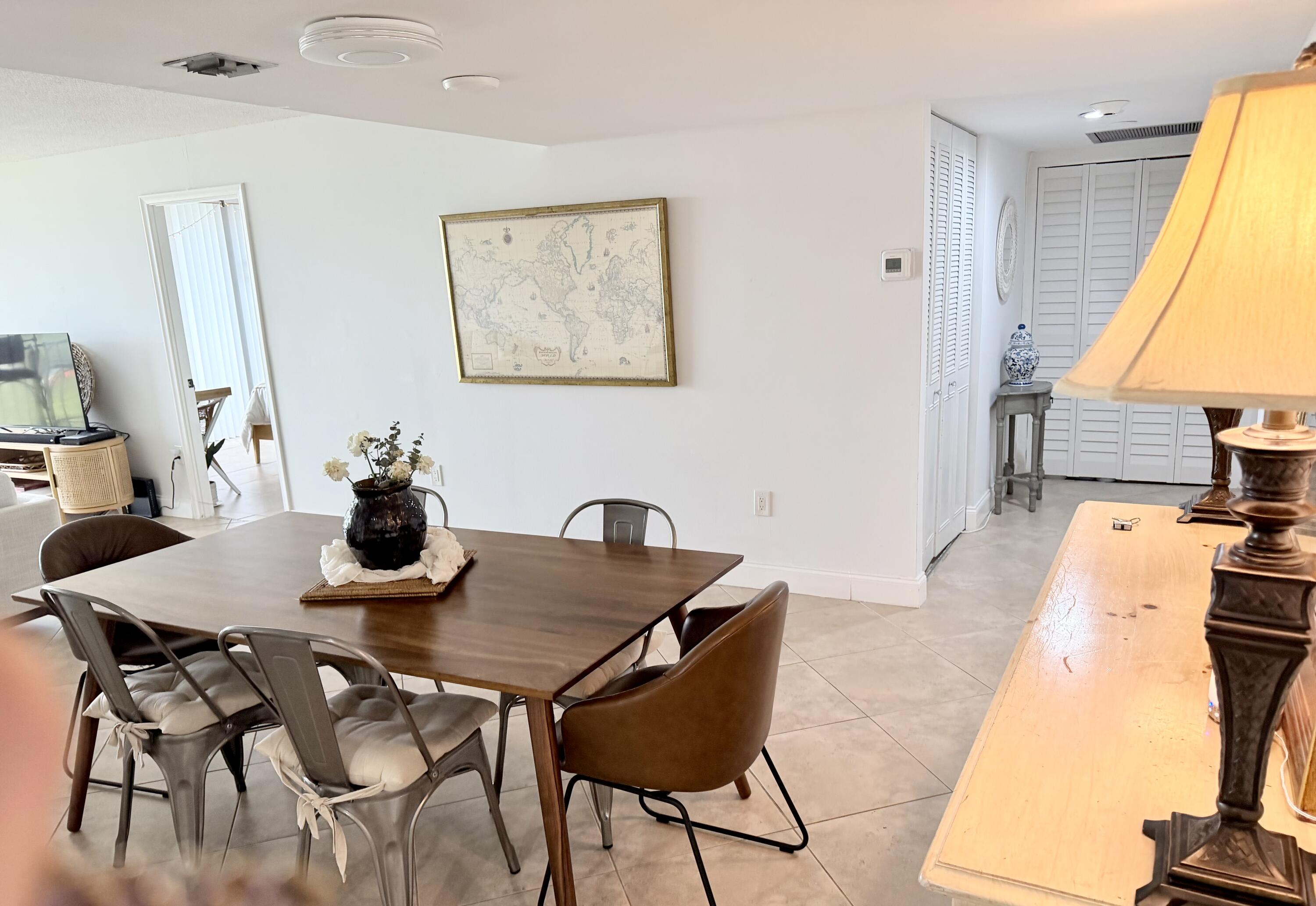 PALM BEACH HOUSE CONDO - Residential Lease