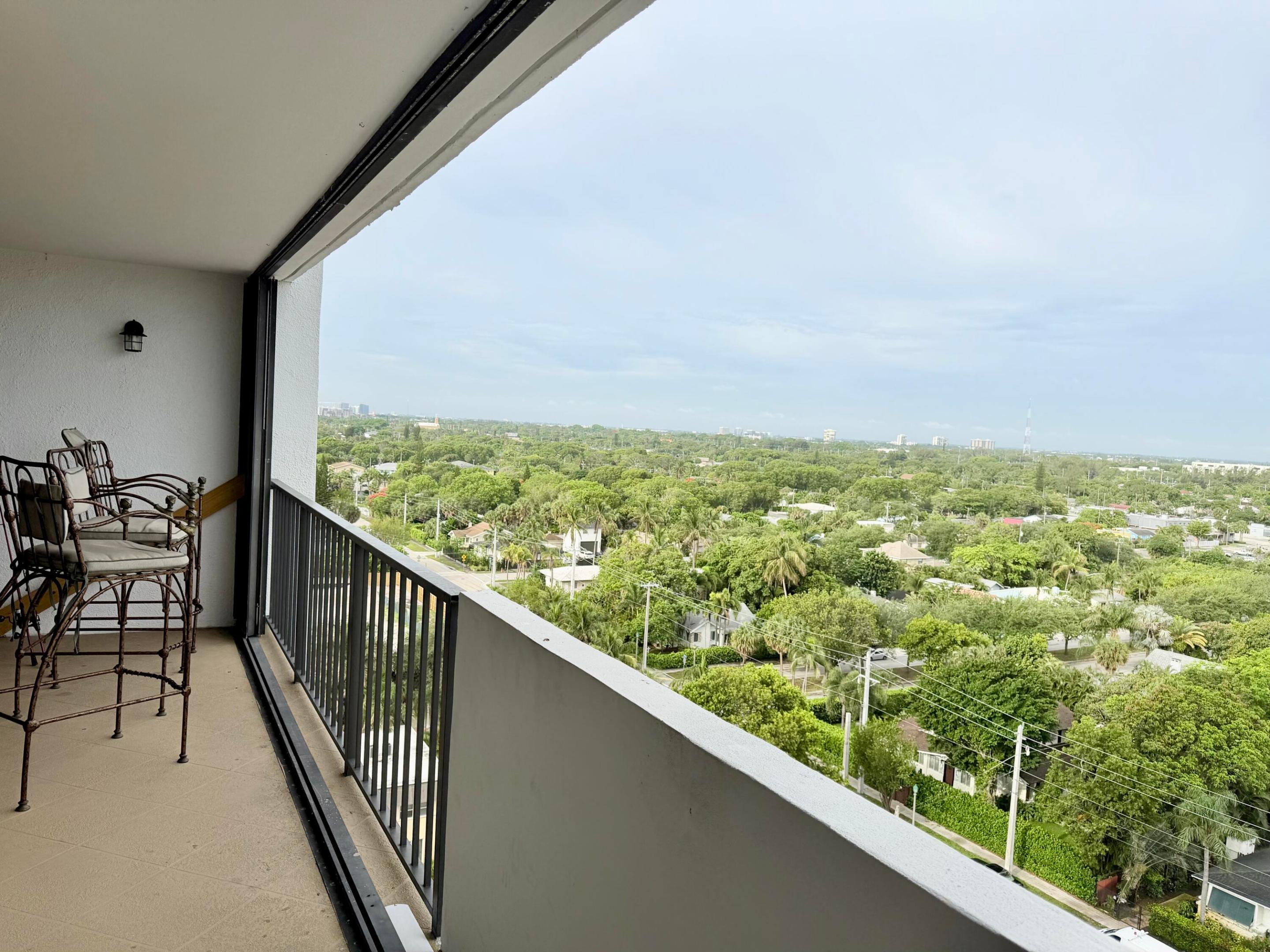 PALM BEACH HOUSE CONDO - Residential Lease