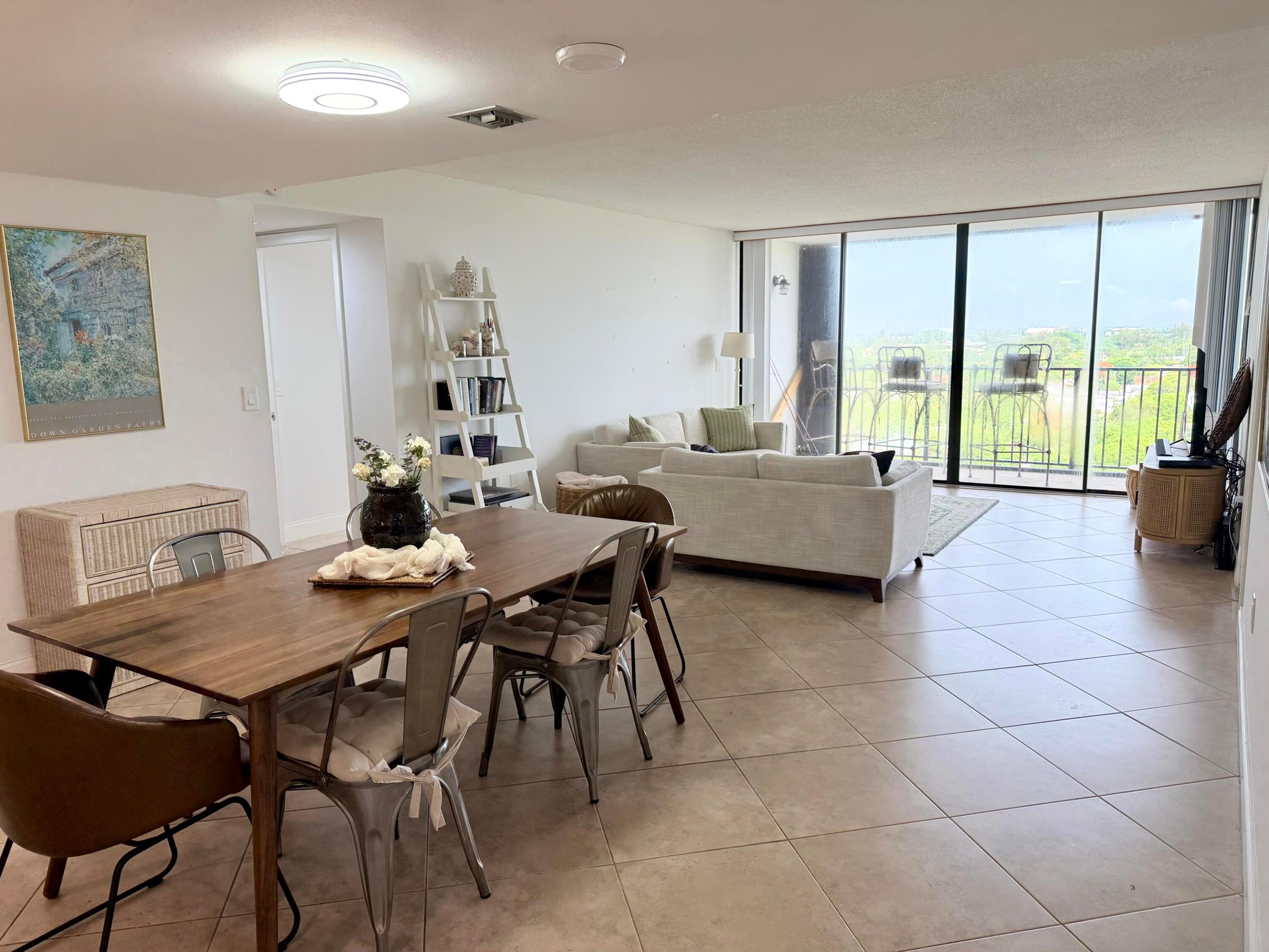 PALM BEACH HOUSE CONDO - Residential Lease