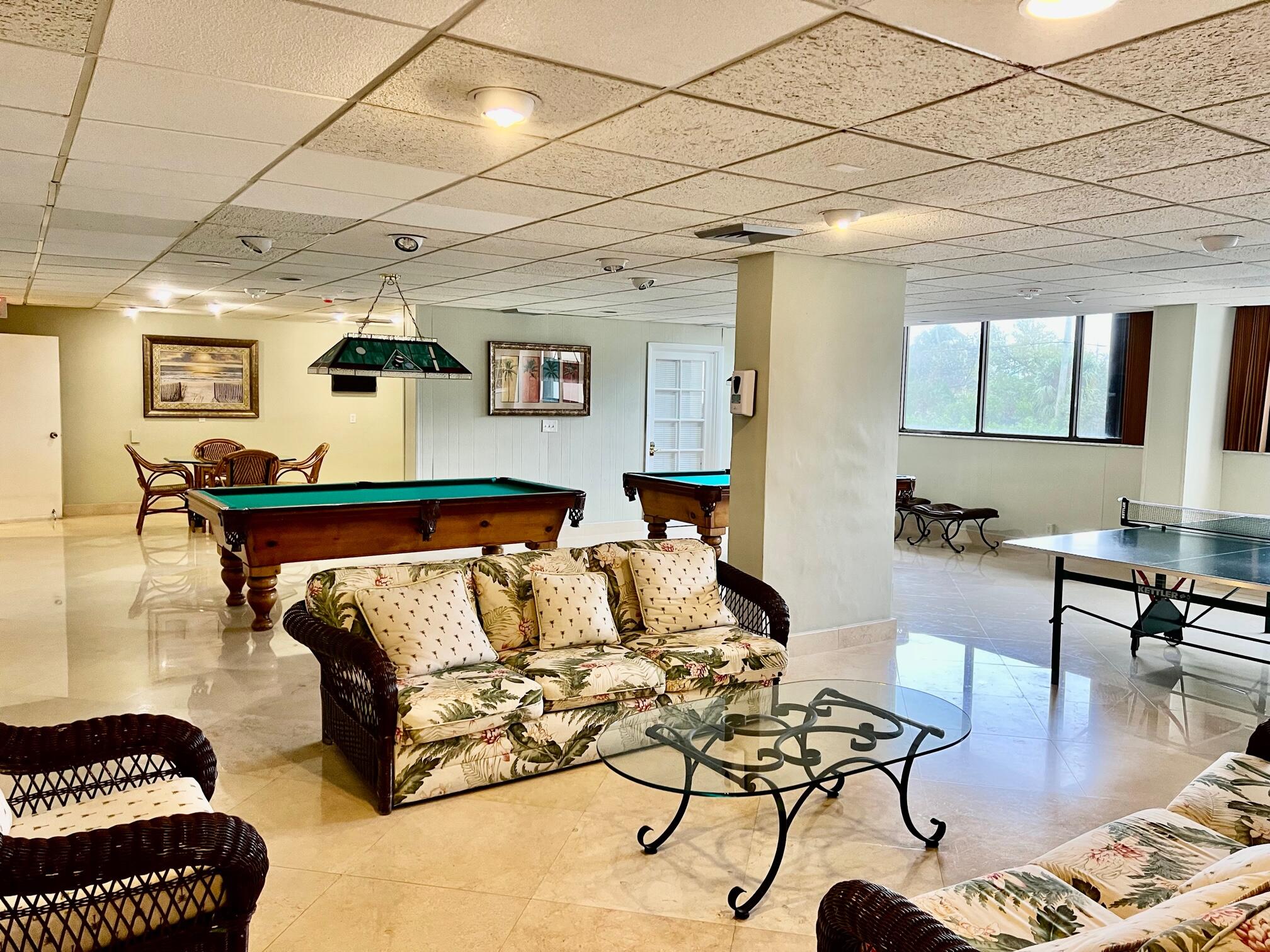 PALM BEACH HOUSE CONDO - Residential Lease