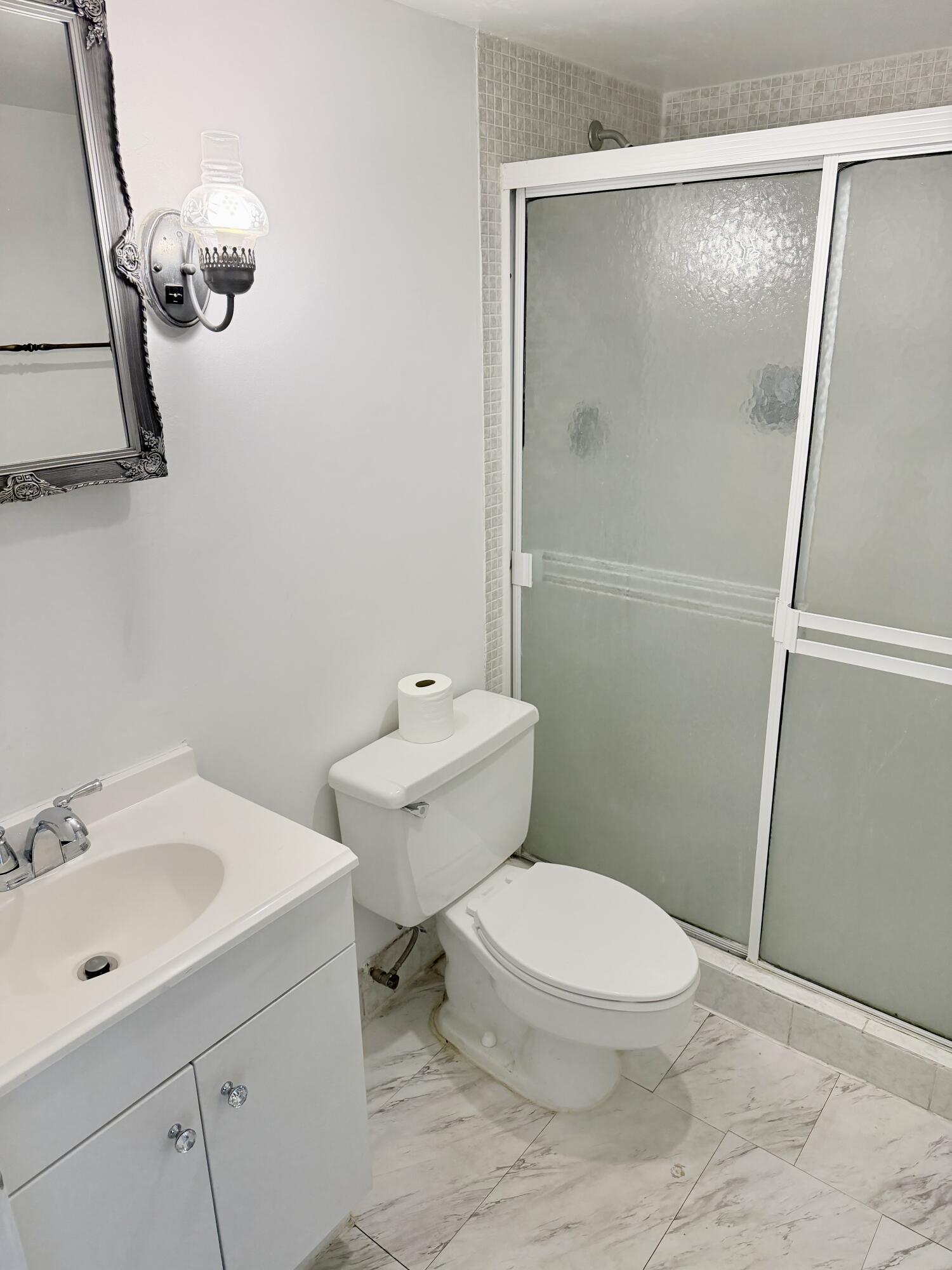 PALM BEACH HOUSE CONDO - Residential Lease