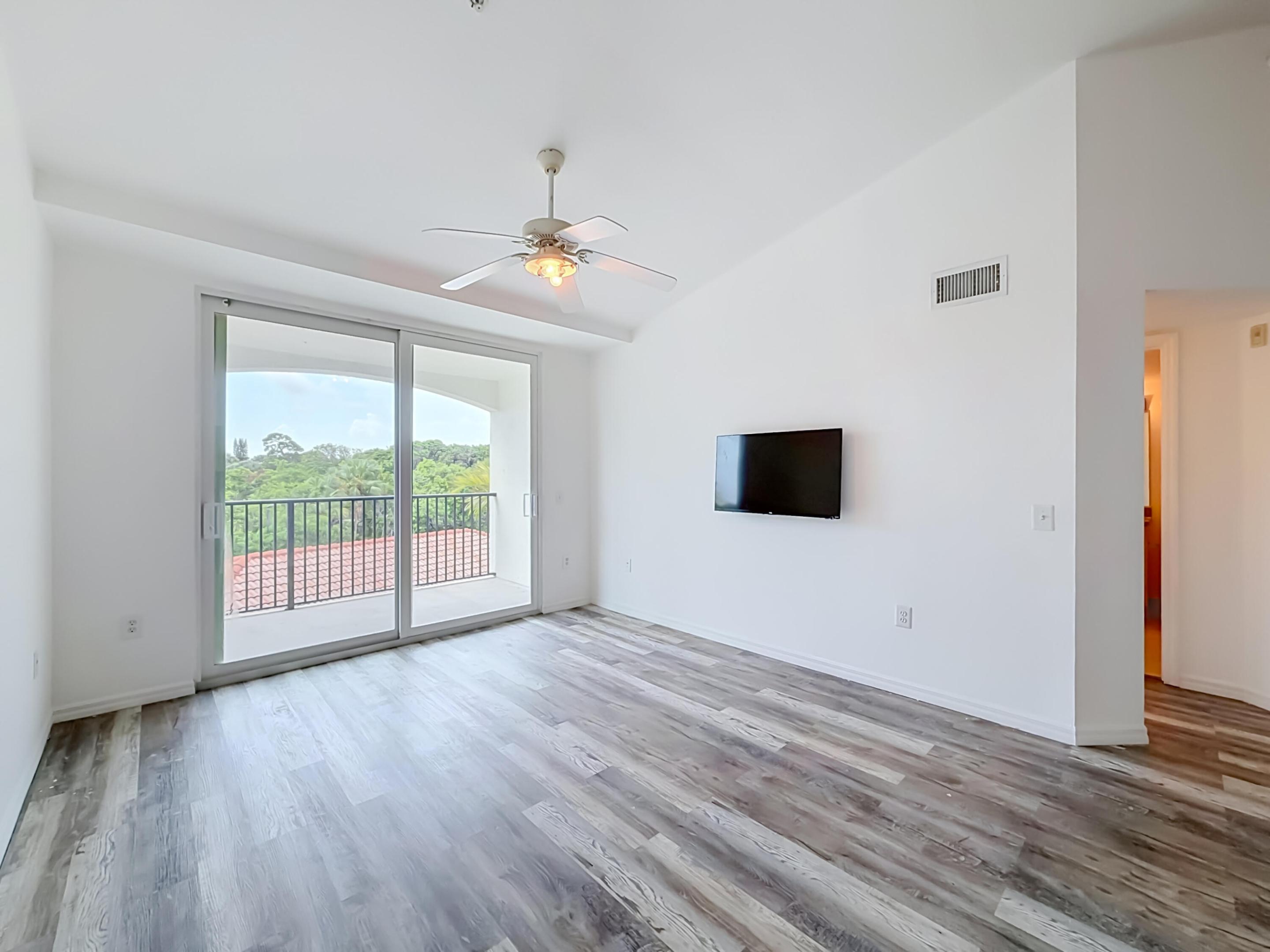 VILLA DEL SOL CONDO - Residential