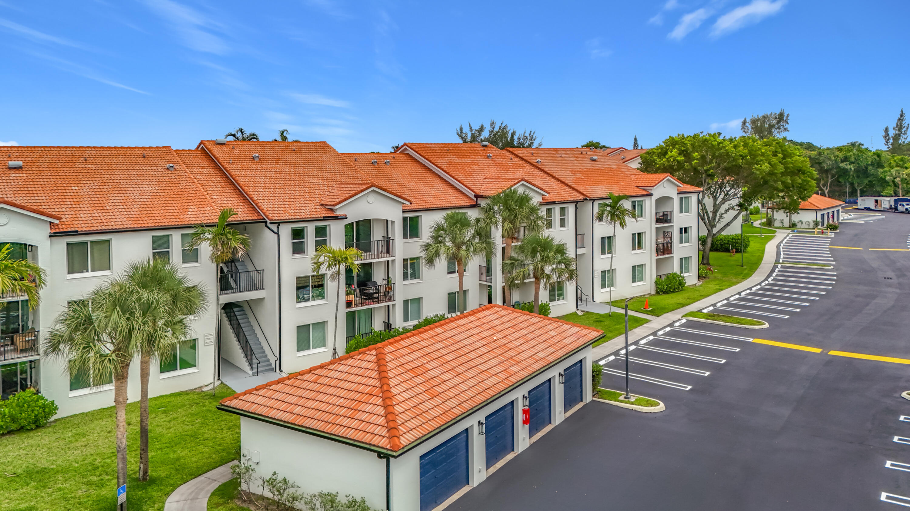 VILLA DEL SOL CONDO - Residential