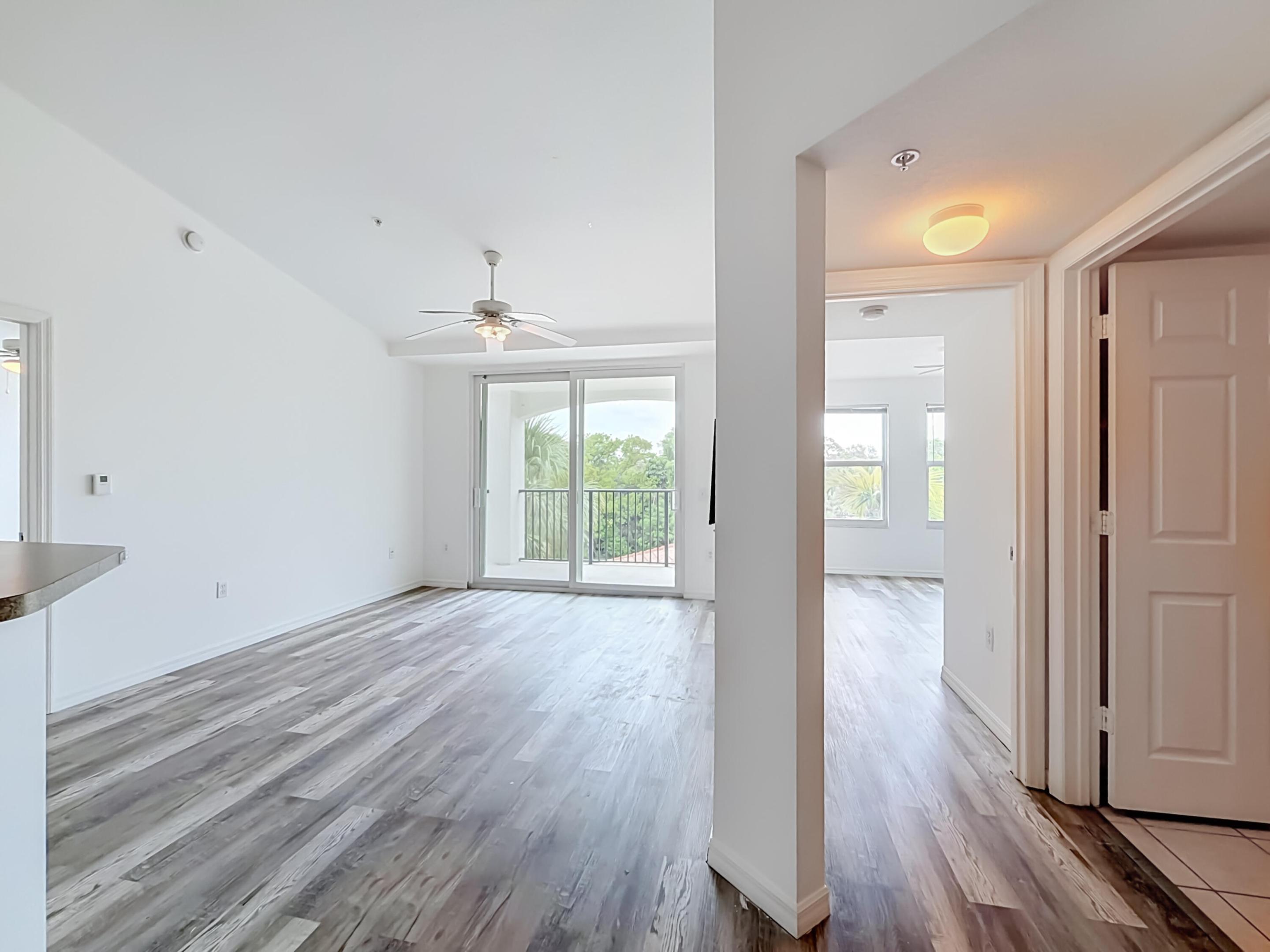 VILLA DEL SOL CONDO - Residential