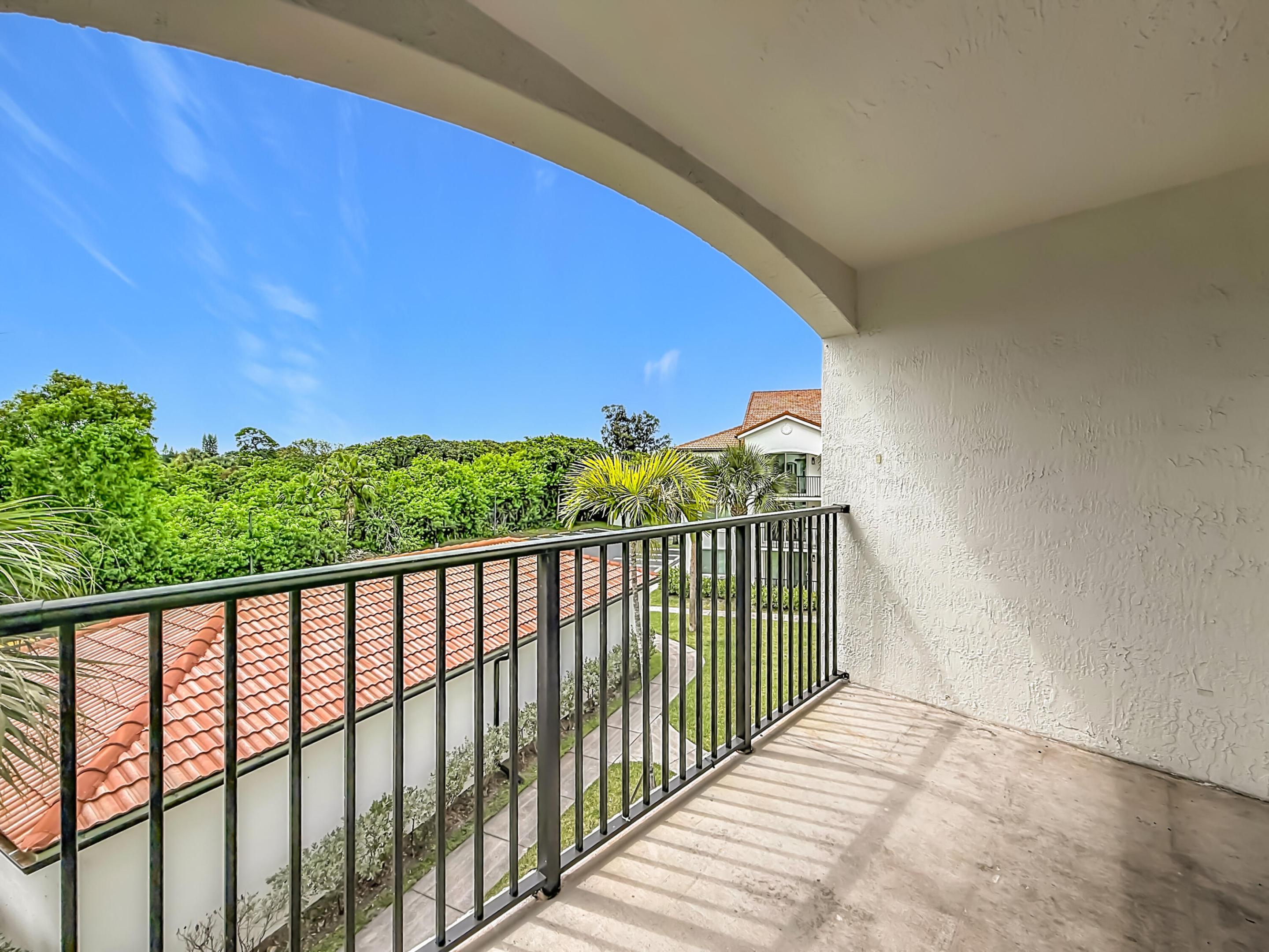 VILLA DEL SOL CONDO - Residential