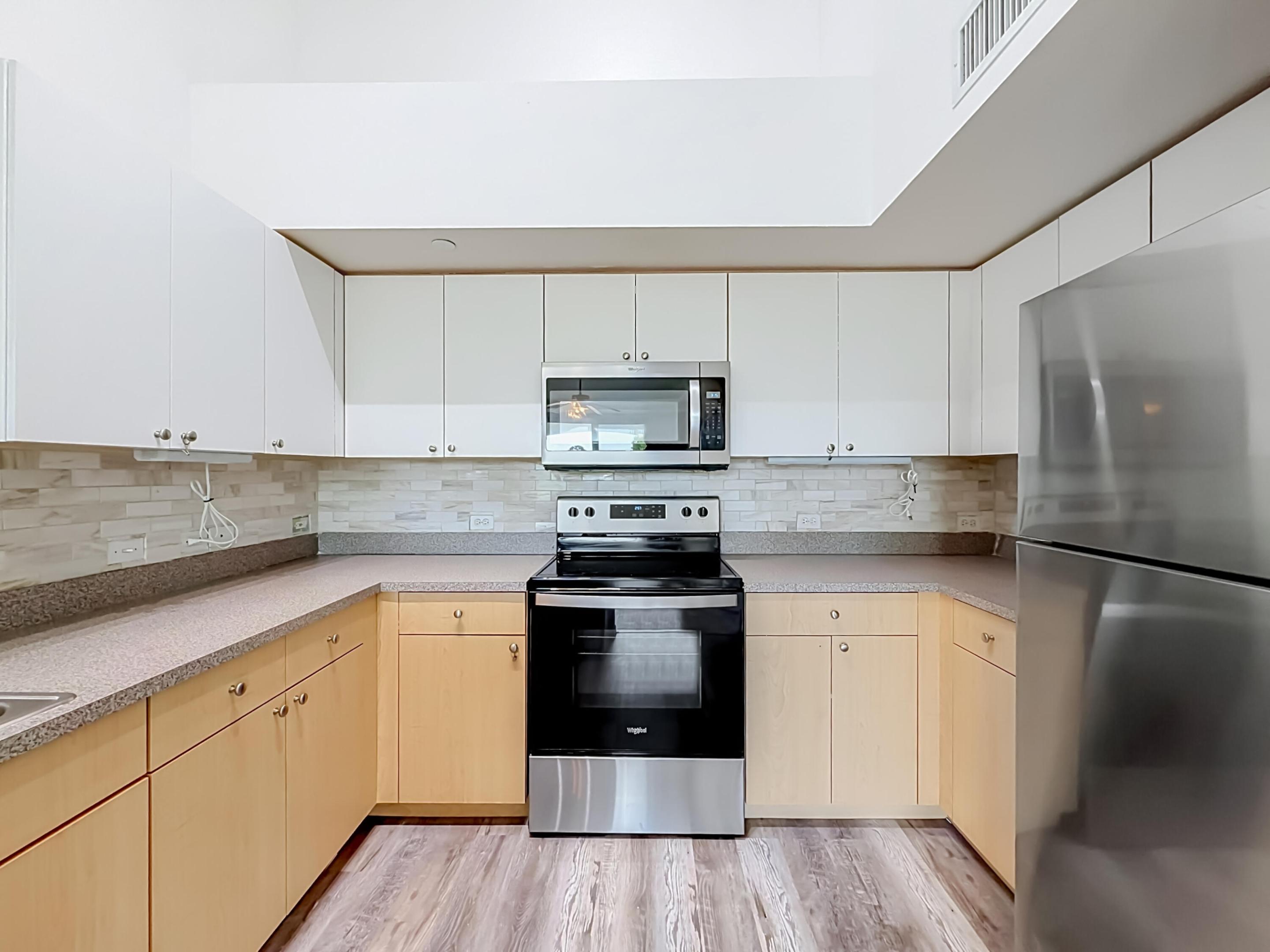 VILLA DEL SOL CONDO - Residential