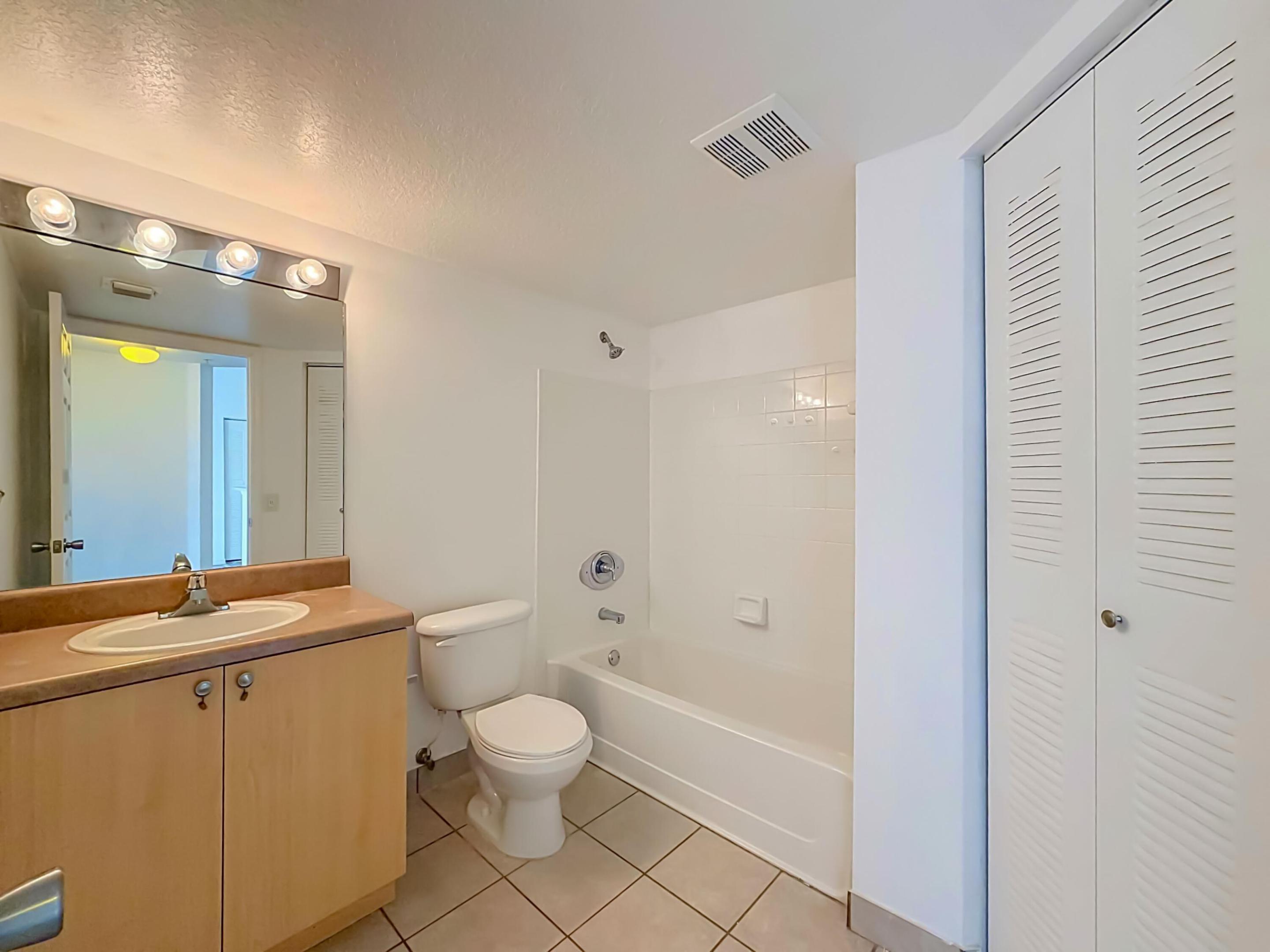 VILLA DEL SOL CONDO - Residential