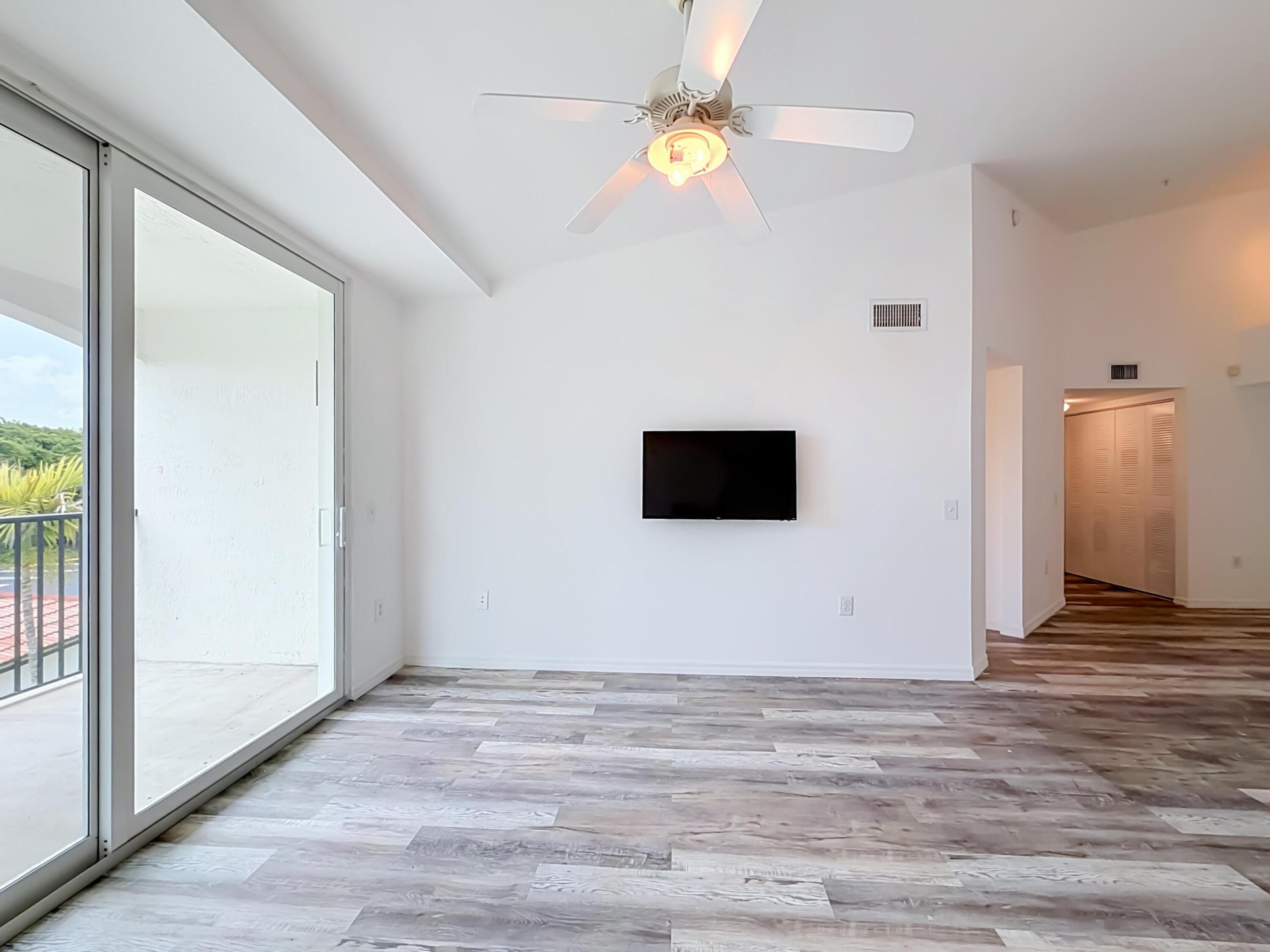 VILLA DEL SOL CONDO - Residential
