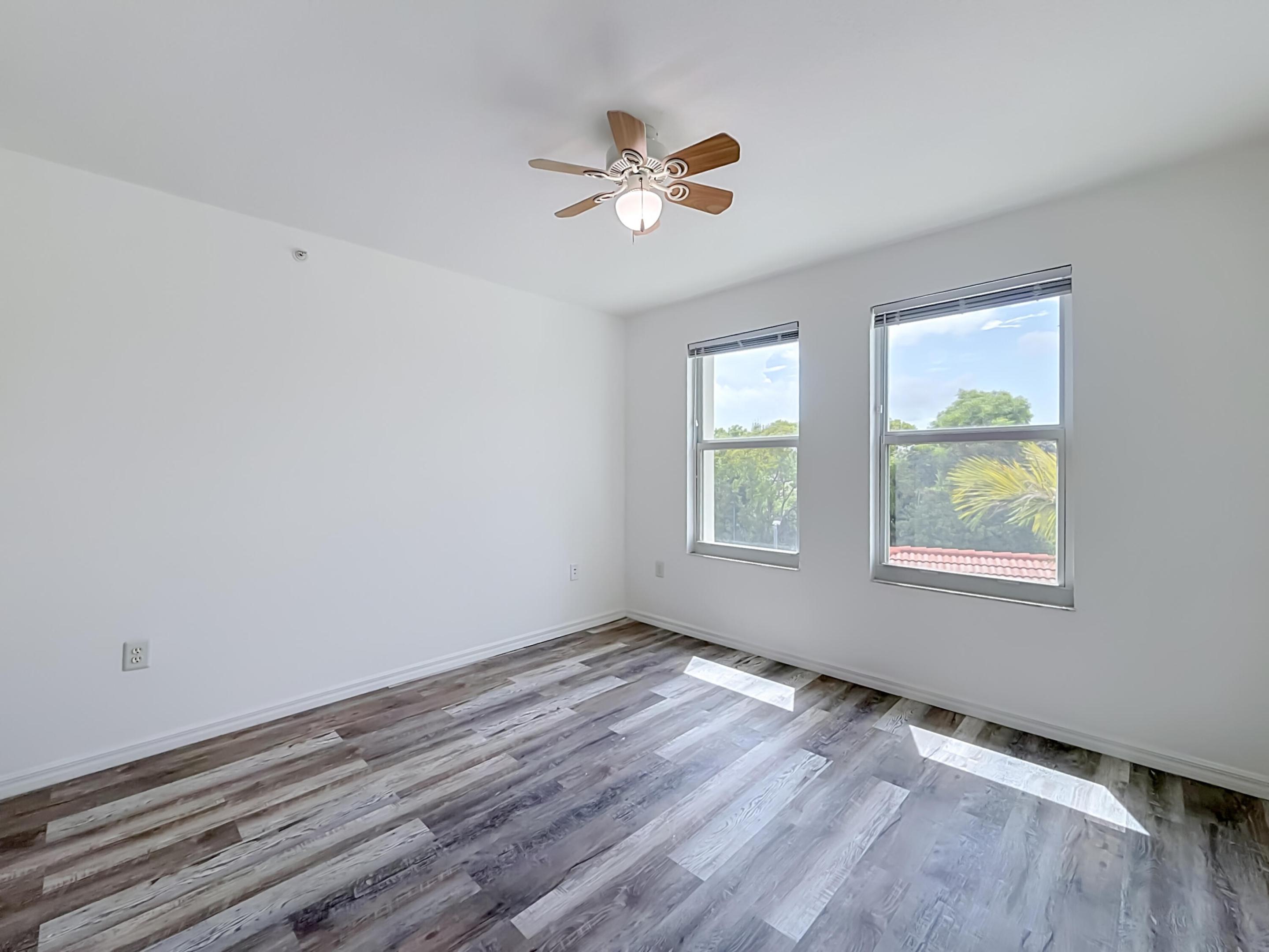 VILLA DEL SOL CONDO - Residential