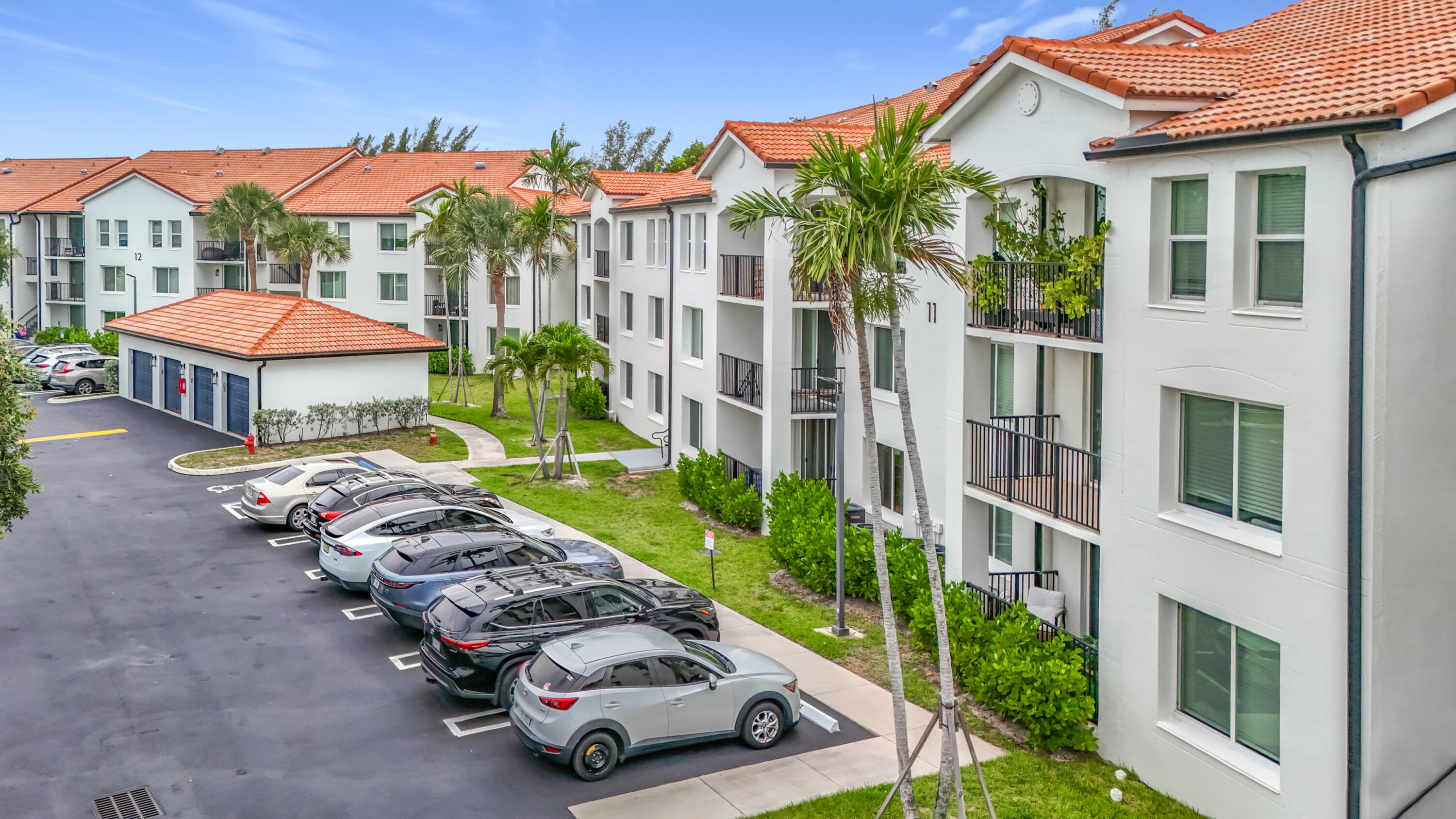VILLA DEL SOL CONDO - Residential