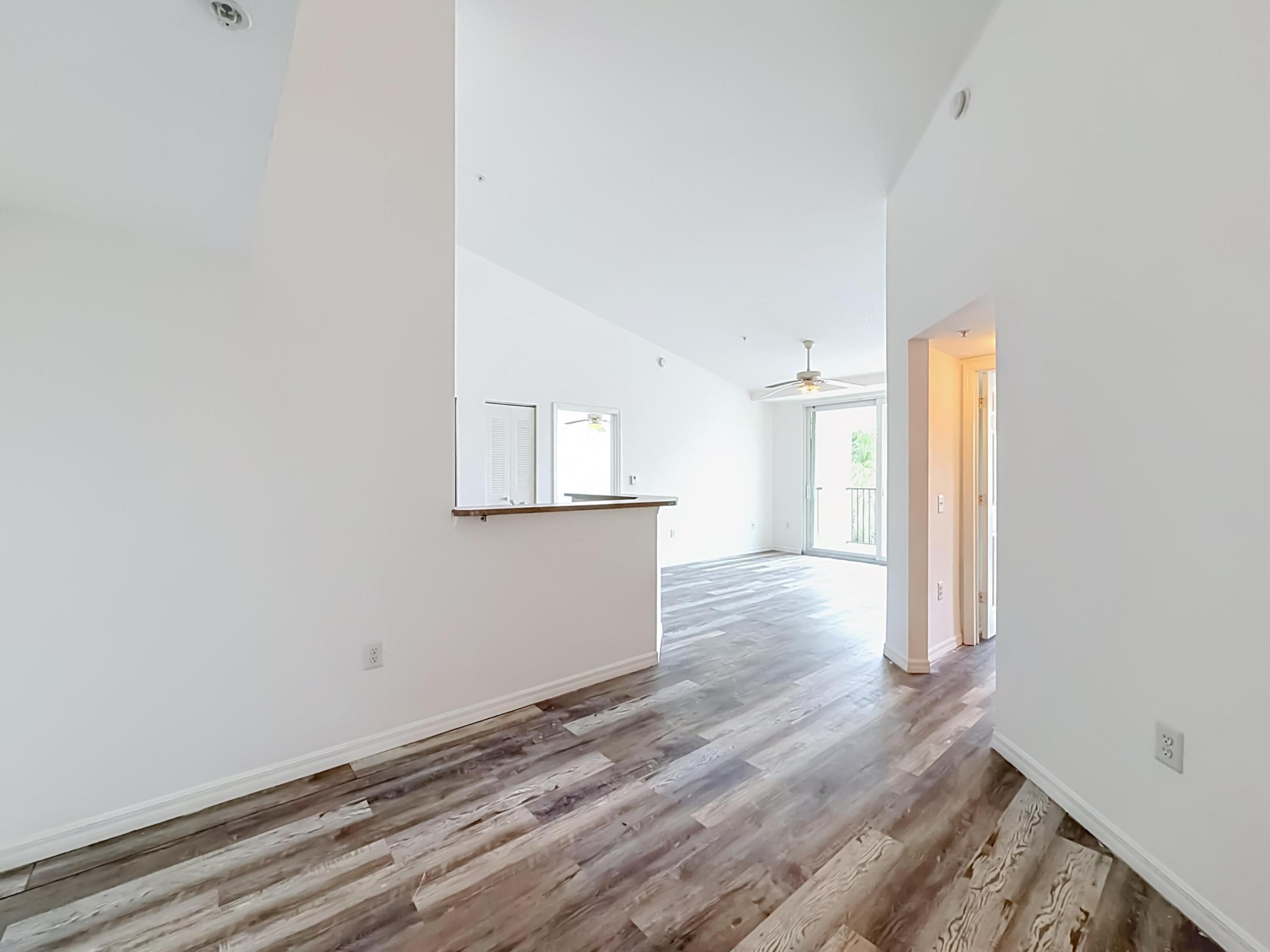 VILLA DEL SOL CONDO - Residential
